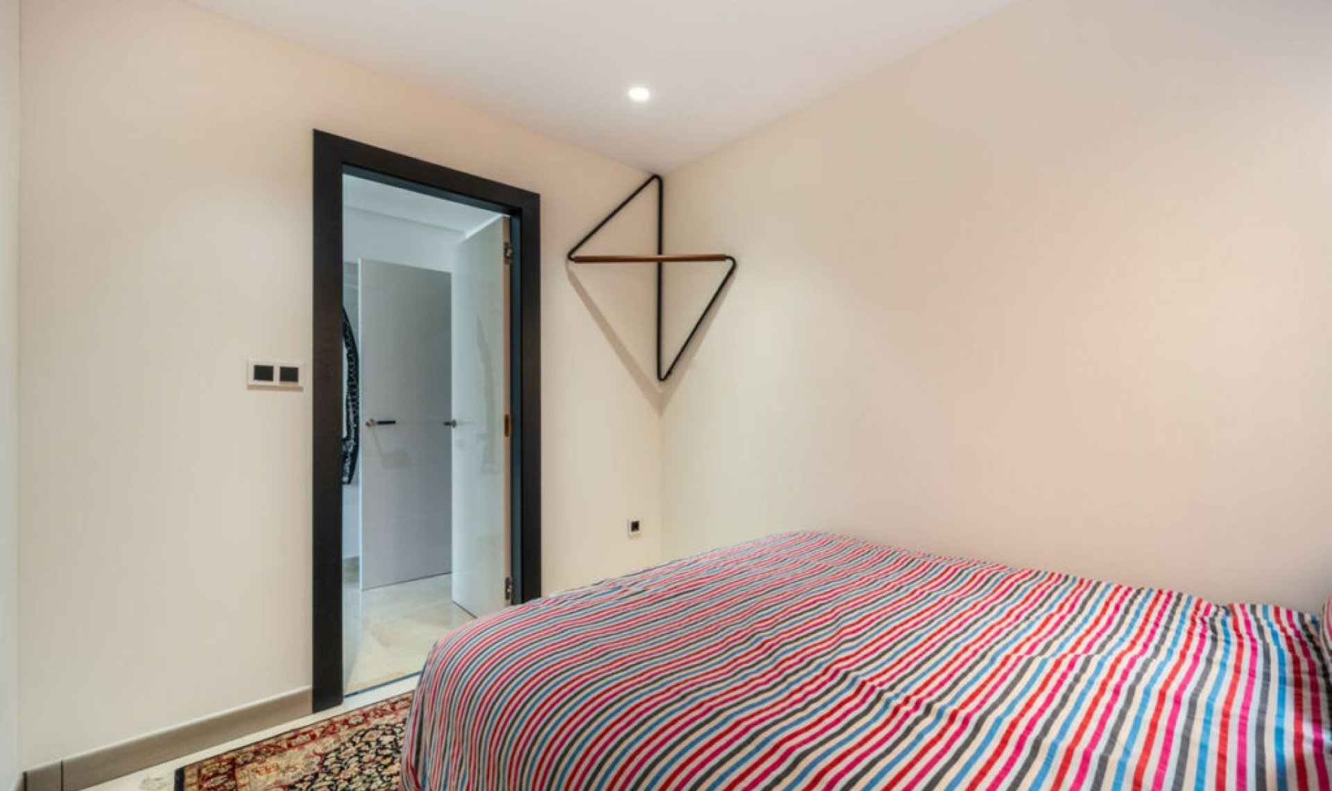 Resale - Apartment -
Puerto Banús