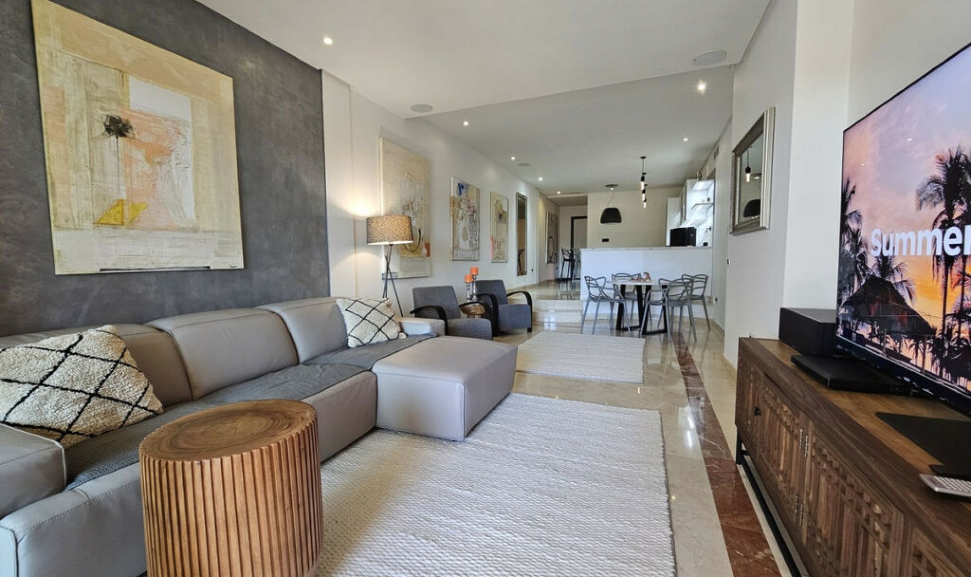 Resale - Apartment -
Puerto Banús
