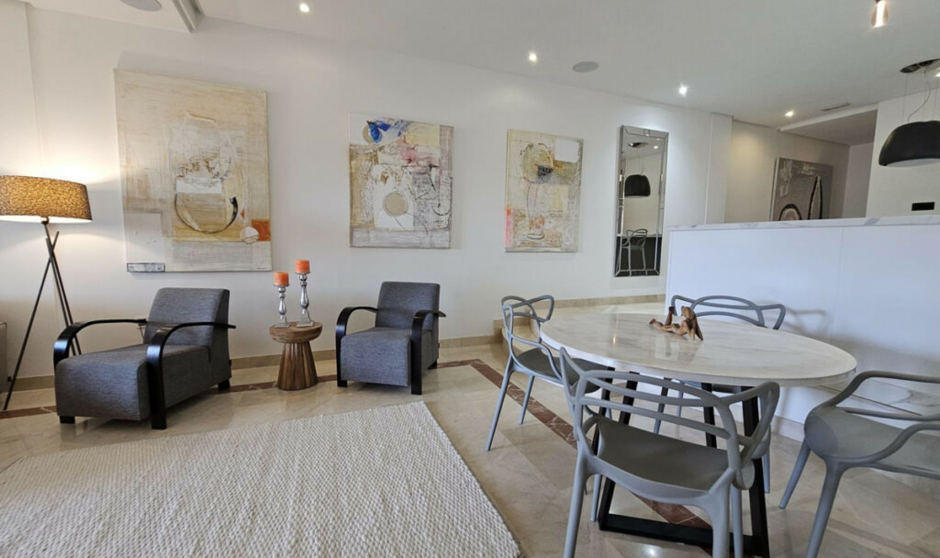 Resale - Apartment -
Puerto Banús