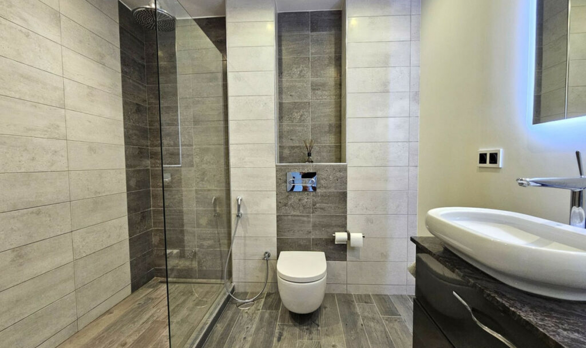 Resale - Apartment -
Puerto Banús