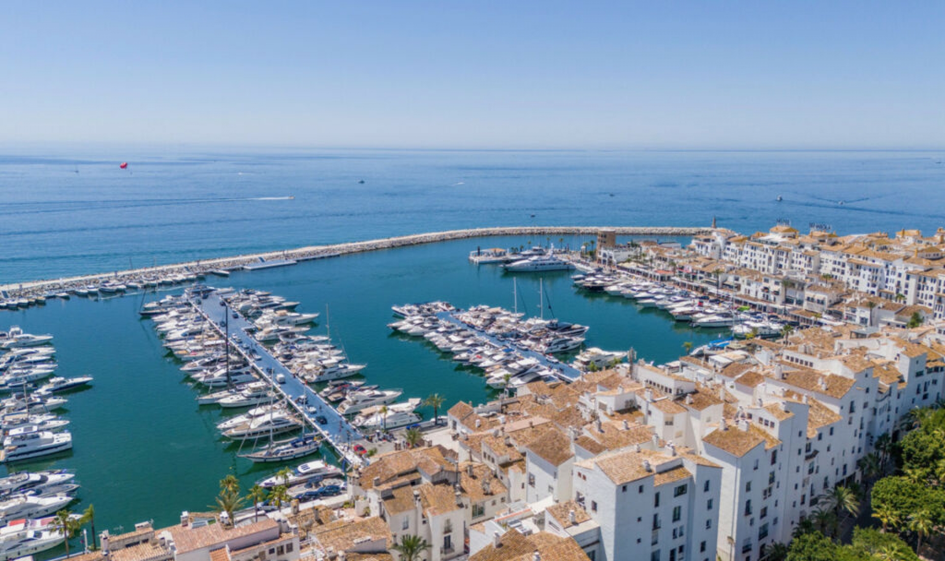 Resale - Apartment -
Puerto Banús