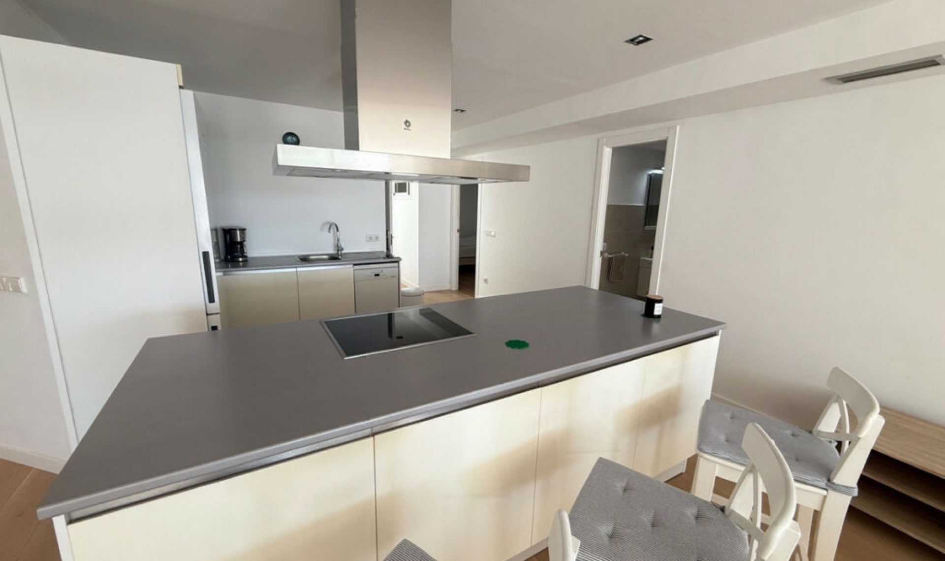 Resale - Apartment -
Puerto Banús
