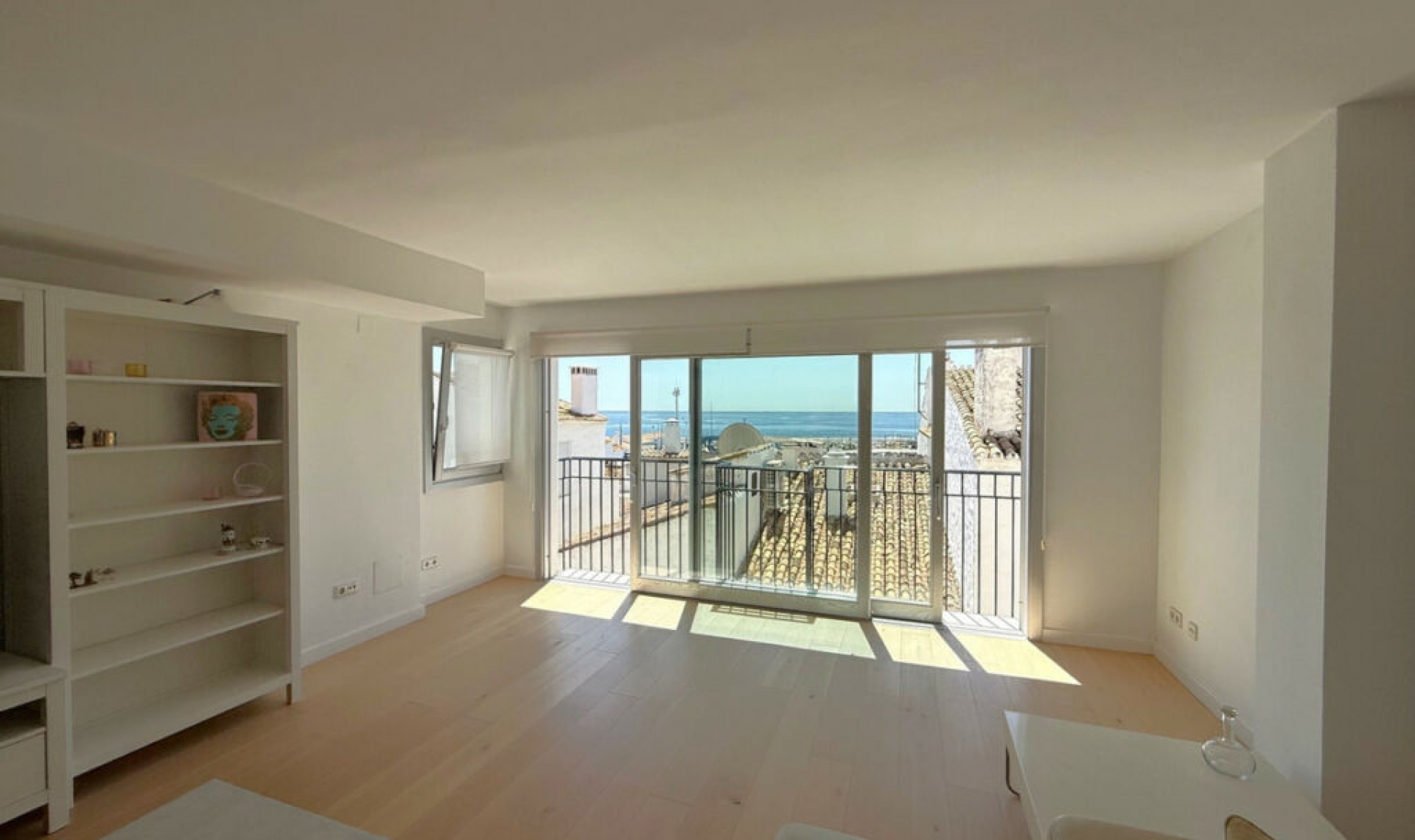 Resale - Apartment -
Puerto Banús