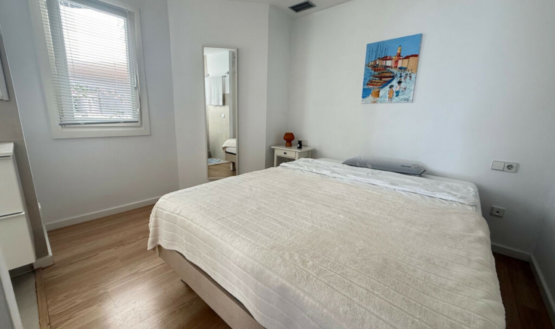 Resale - Apartment -
Puerto Banús