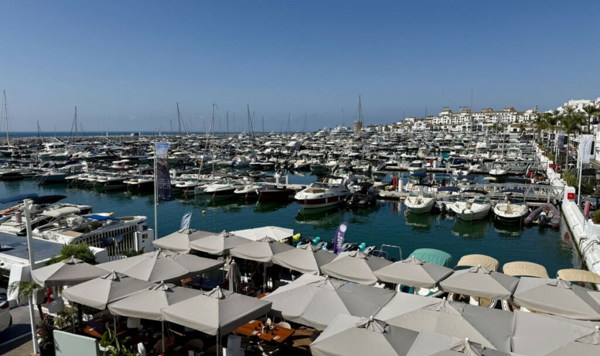 Resale - Apartment -
Puerto Banús