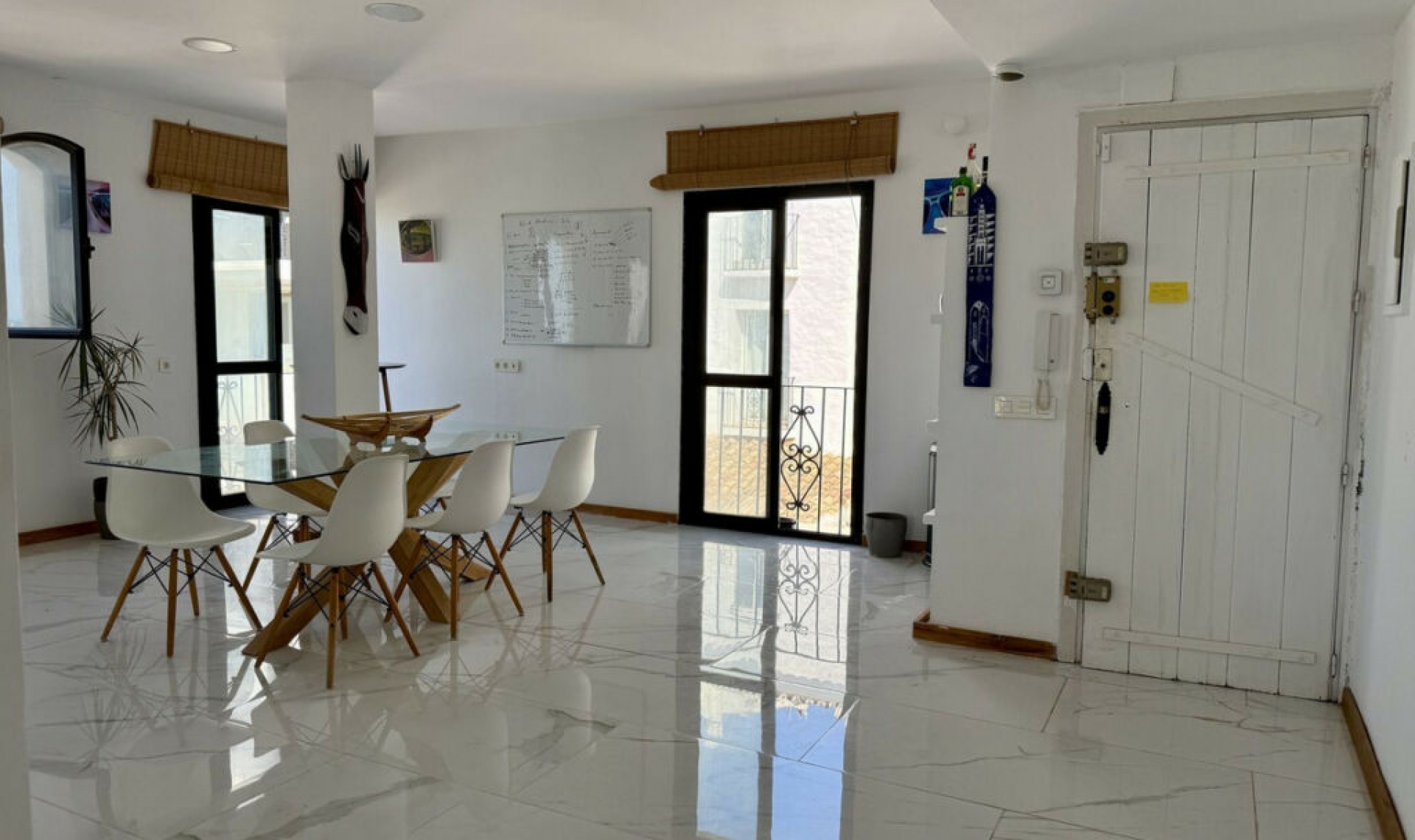 Resale - Apartment -
Puerto Banús
