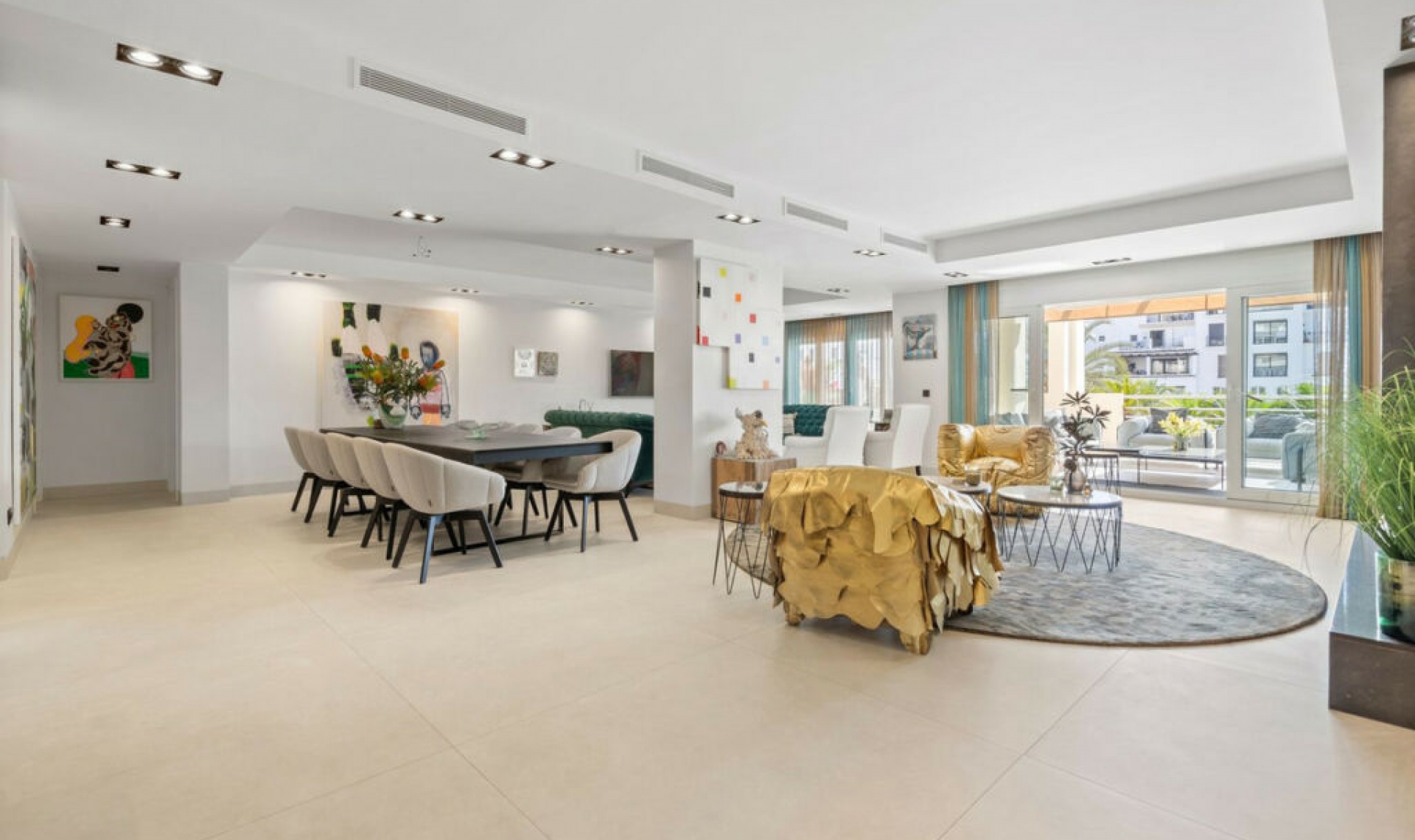 Resale - Apartment -
Puerto Banús
