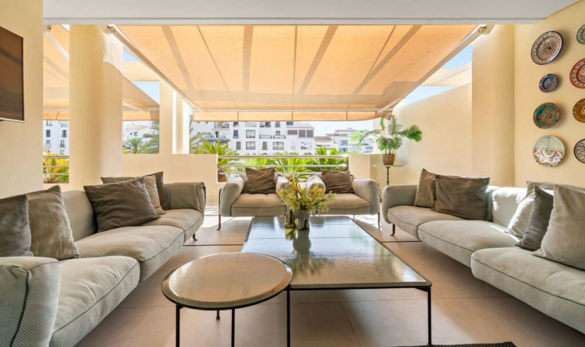 Resale - Apartment -
Puerto Banús