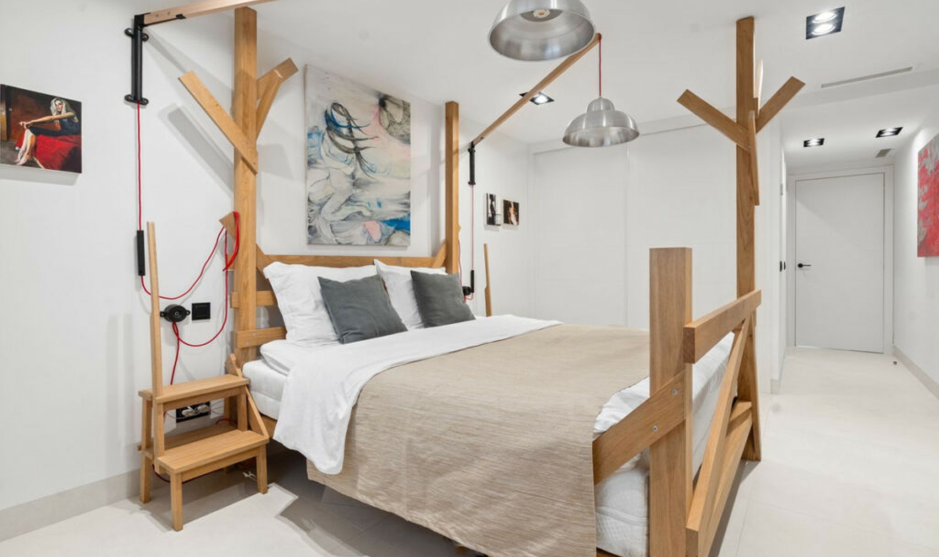 Resale - Apartment -
Puerto Banús