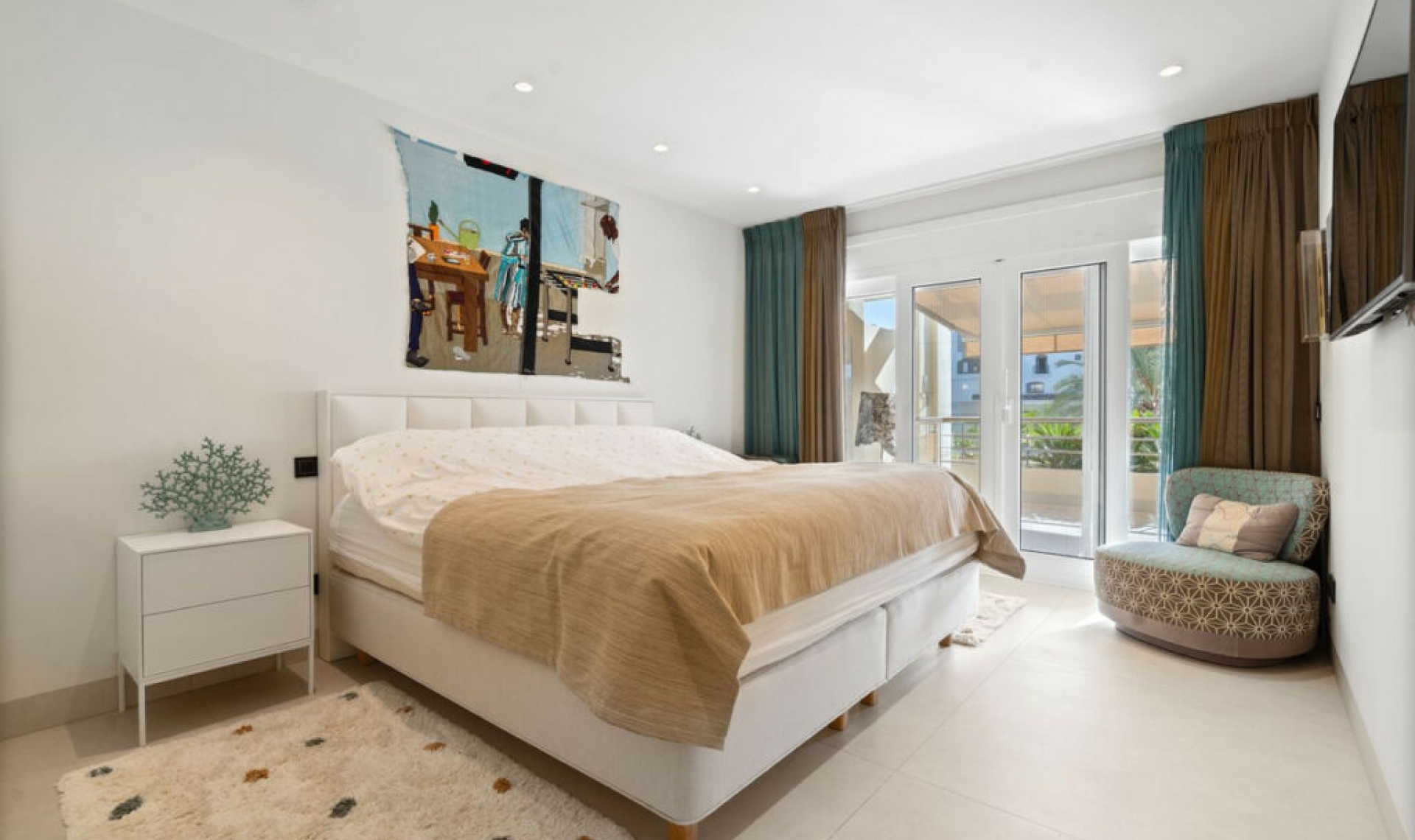 Resale - Apartment -
Puerto Banús