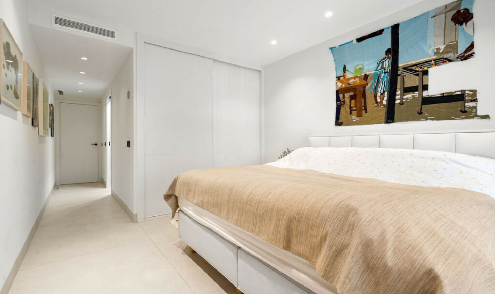 Resale - Apartment -
Puerto Banús