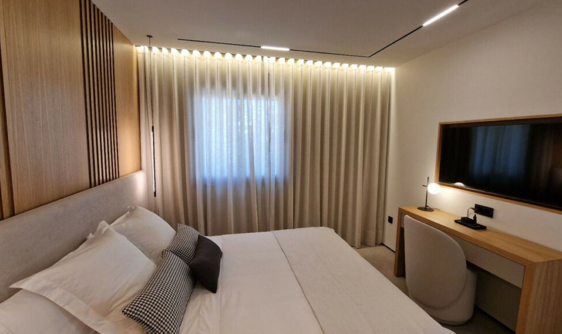 Resale - Apartment -
Puerto Banús