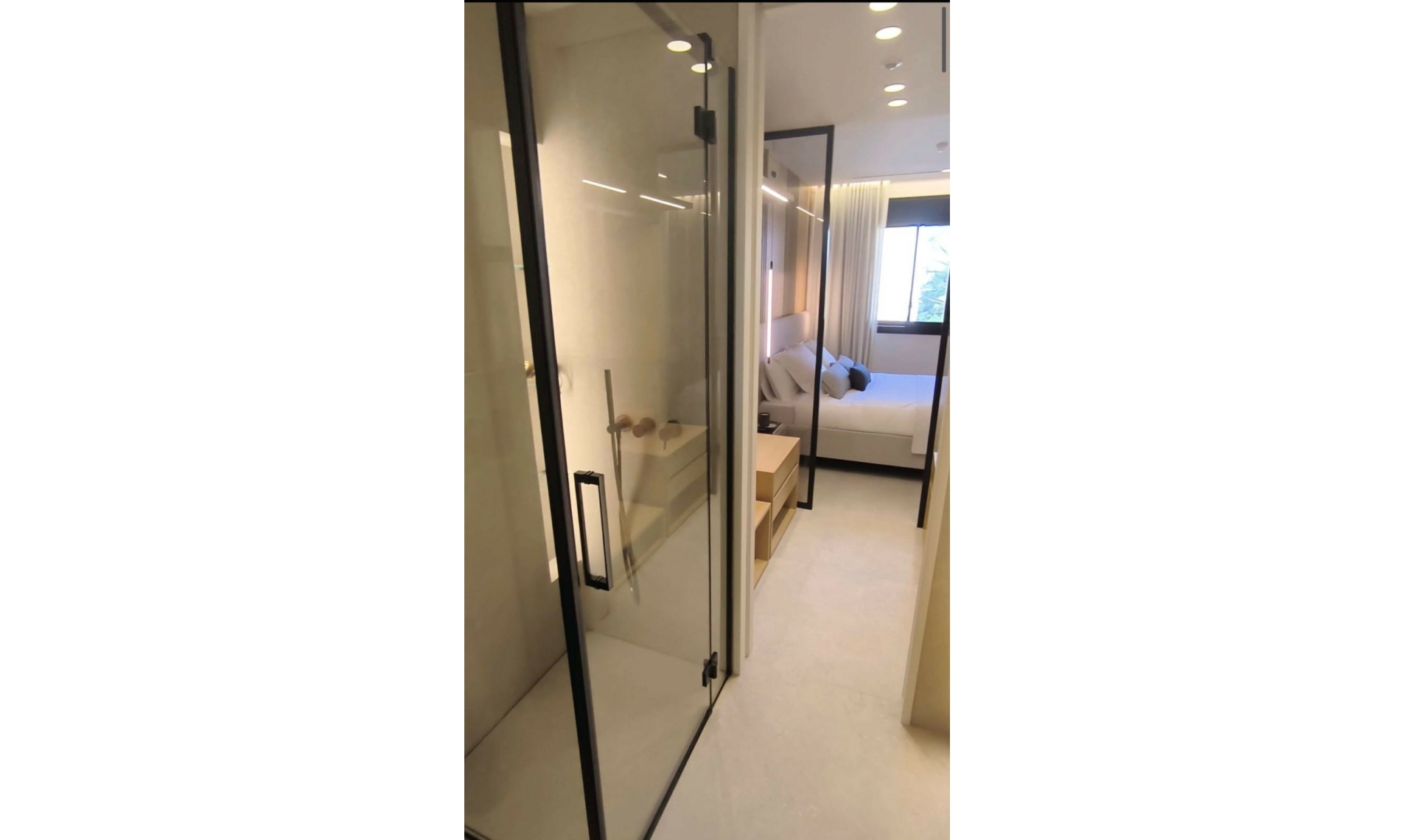 Resale - Apartment -
Puerto Banús