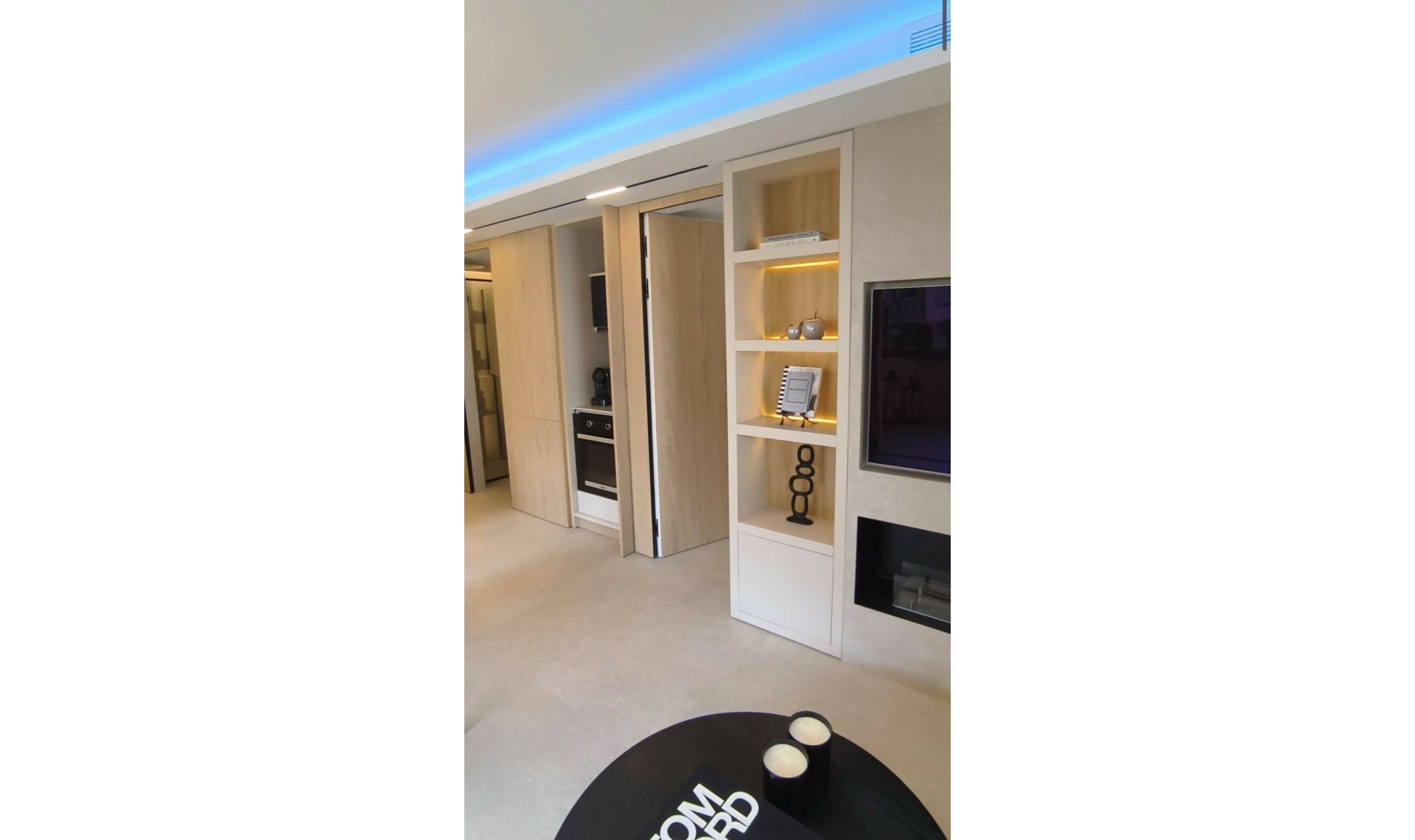 Resale - Apartment -
Puerto Banús