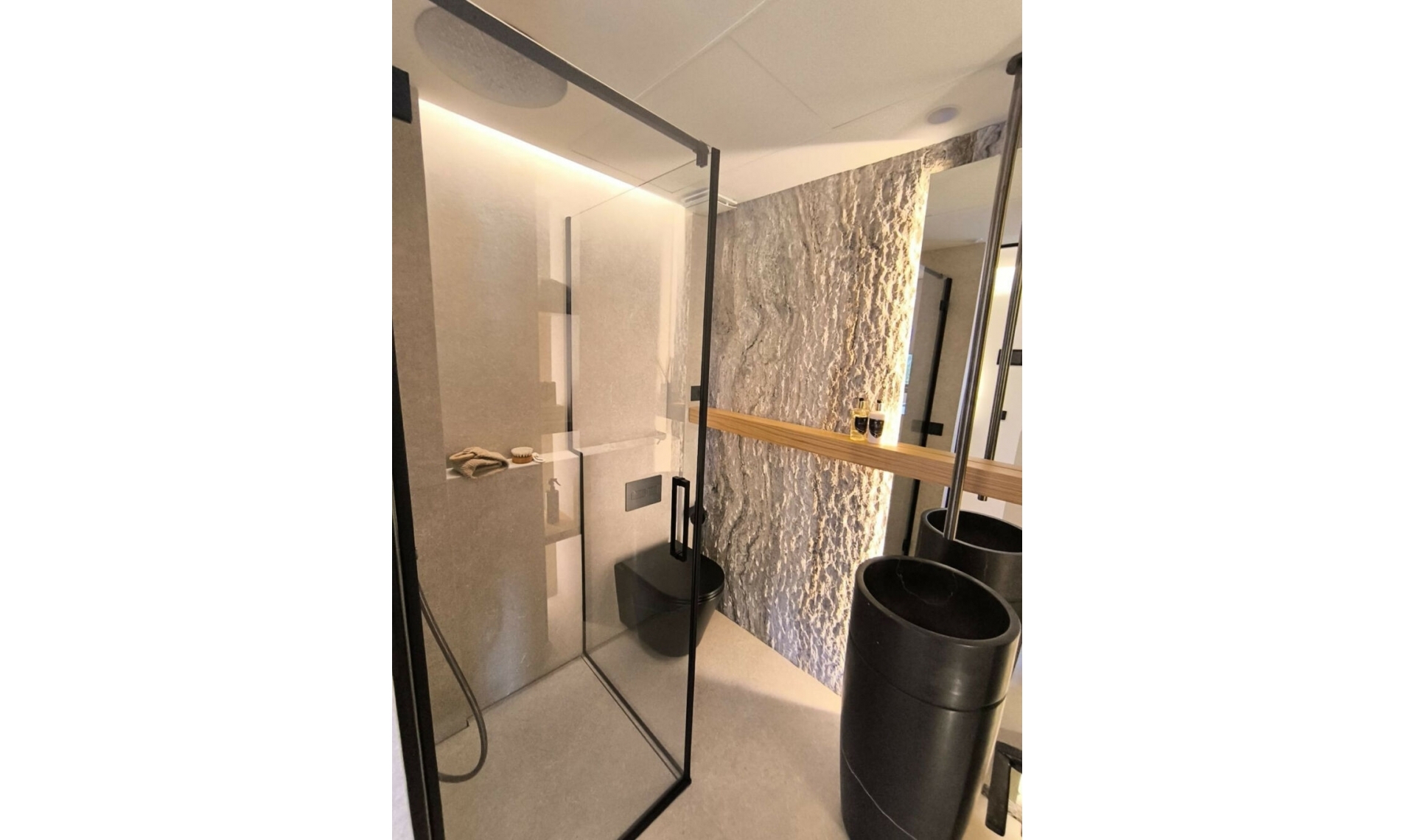 Resale - Apartment -
Puerto Banús