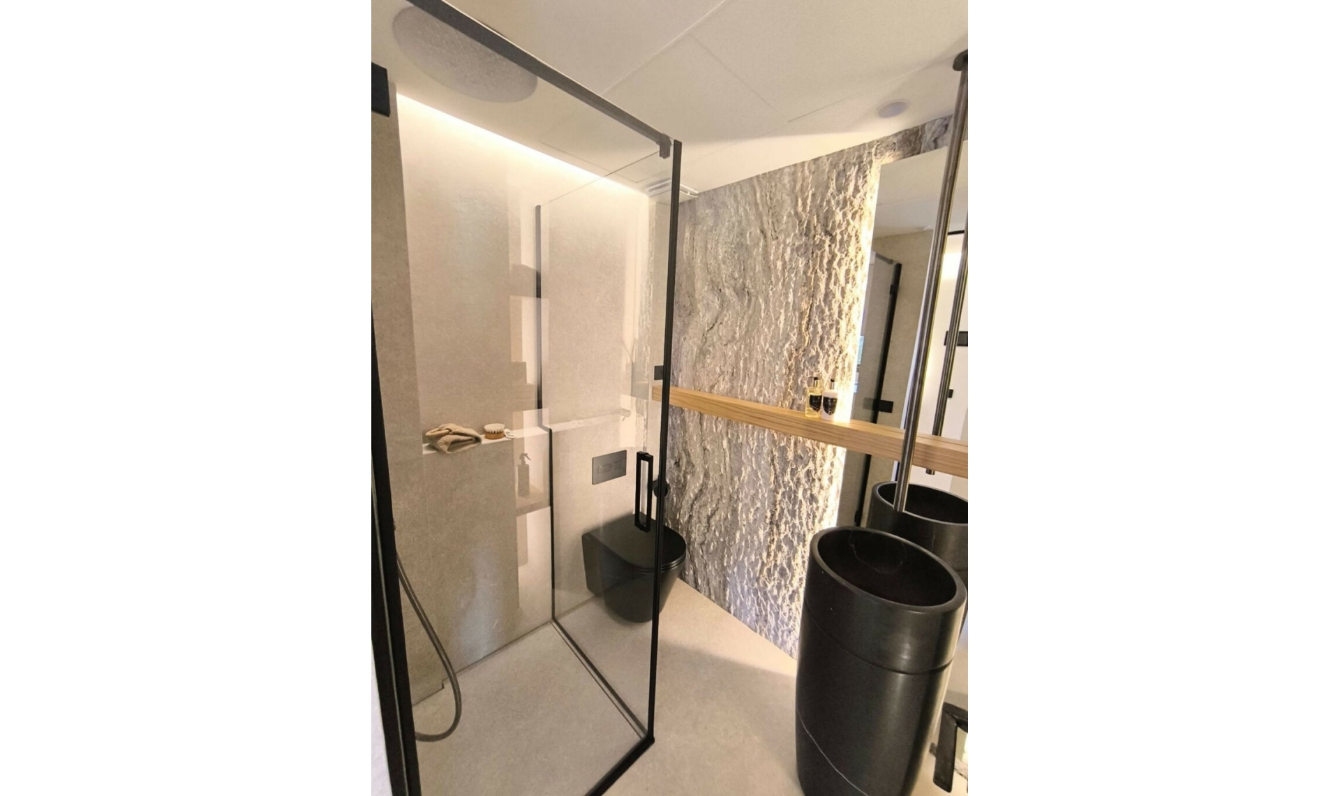 Resale - Apartment -
Puerto Banús