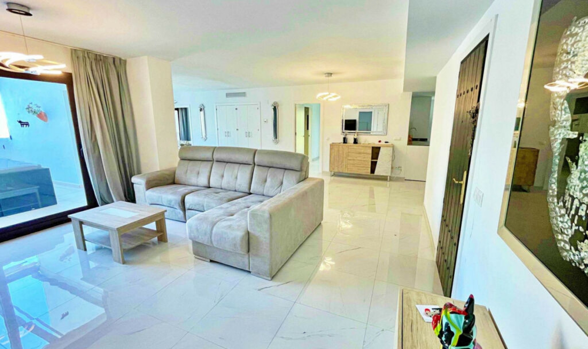 Resale - Apartment -
Puerto Banús