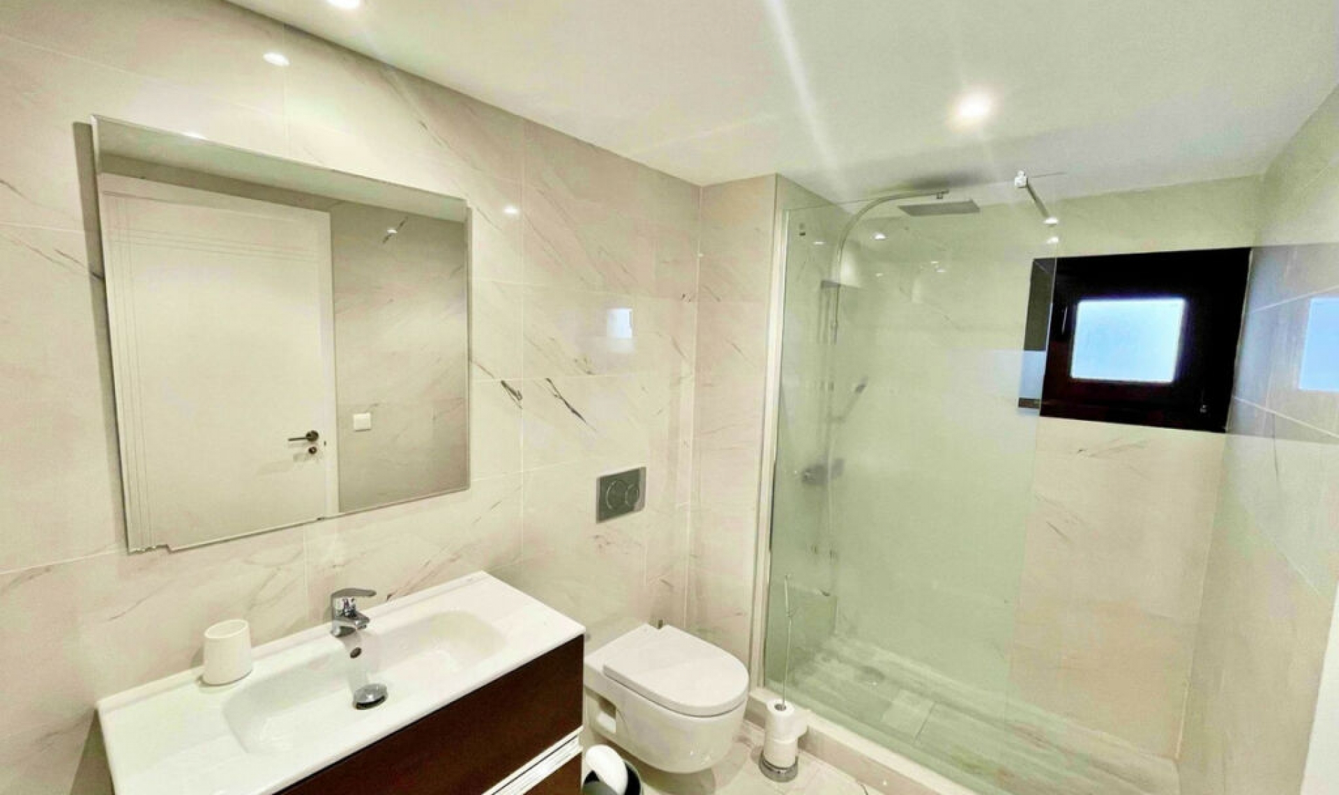 Resale - Apartment -
Puerto Banús