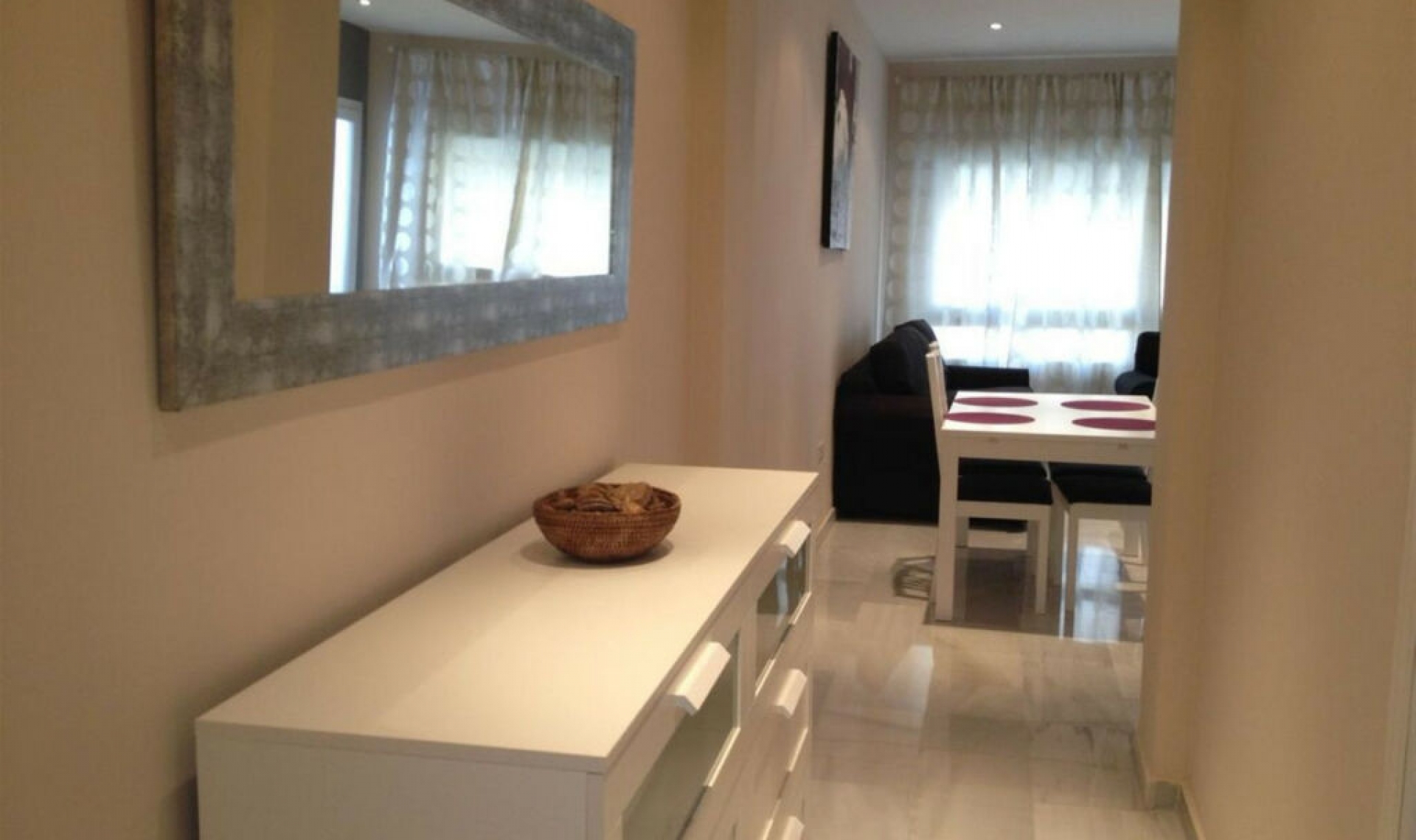 Resale - Apartment -
Puerto Banús