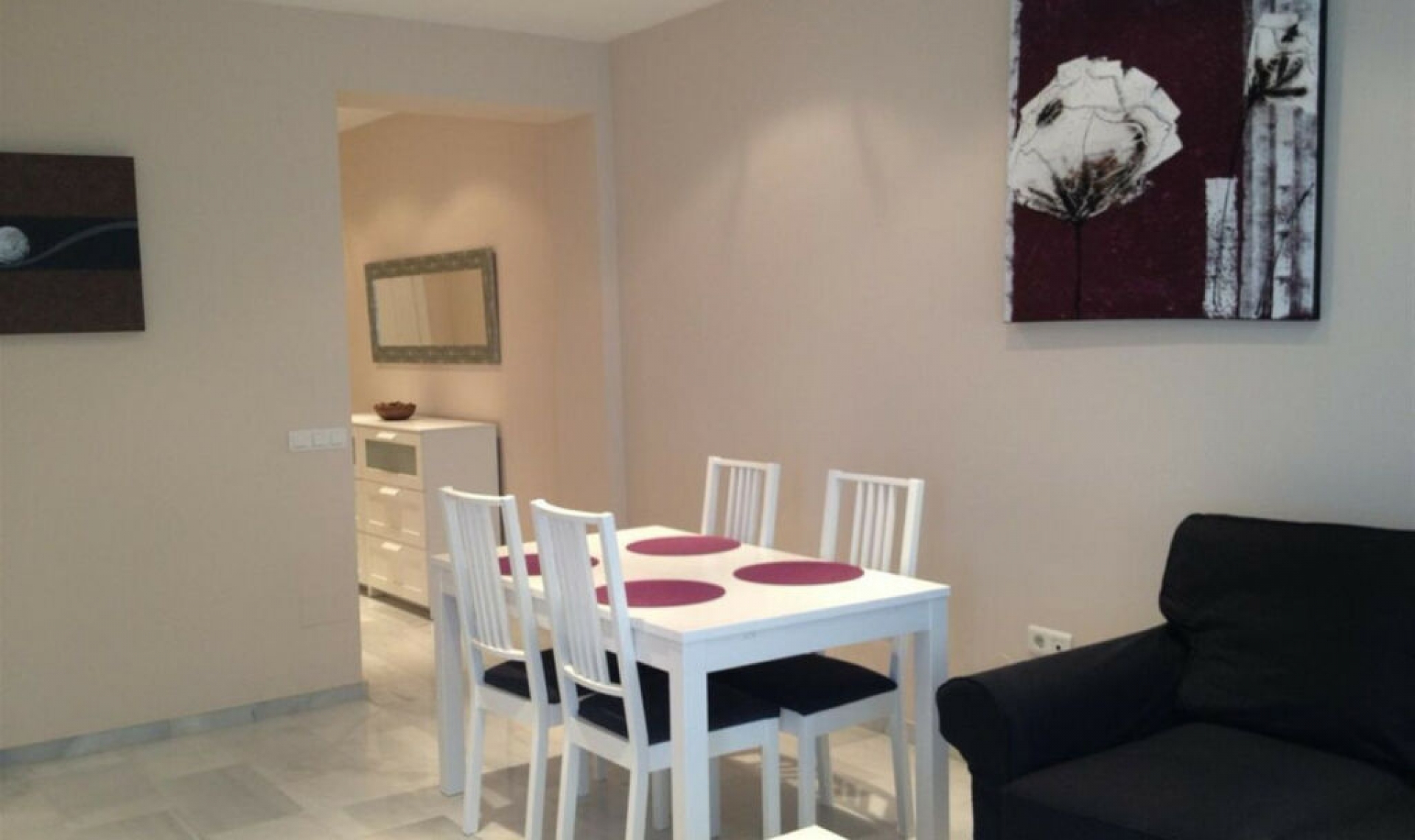 Resale - Apartment -
Puerto Banús