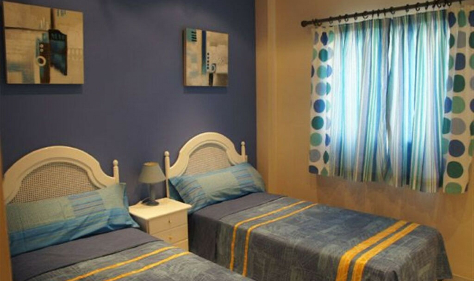 Resale - Apartment -
Puerto Banús