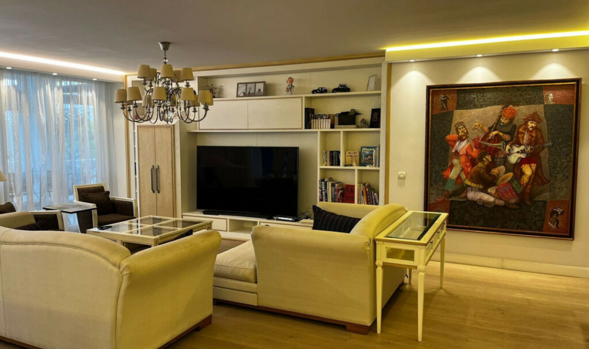 Resale - Apartment -
Puerto Banús