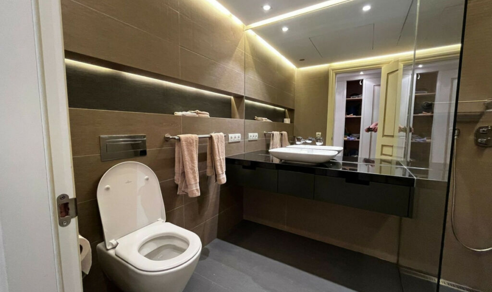 Resale - Apartment -
Puerto Banús