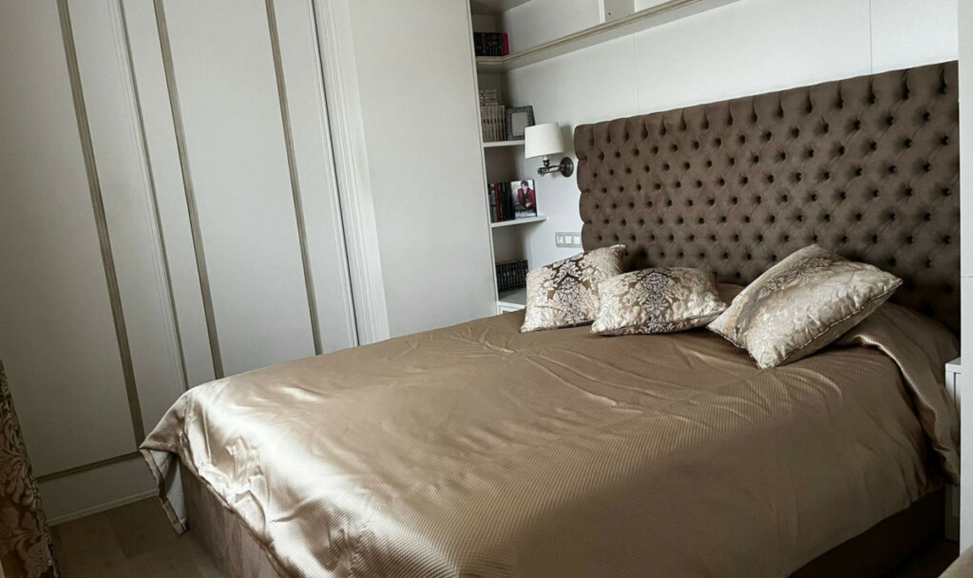 Resale - Apartment -
Puerto Banús