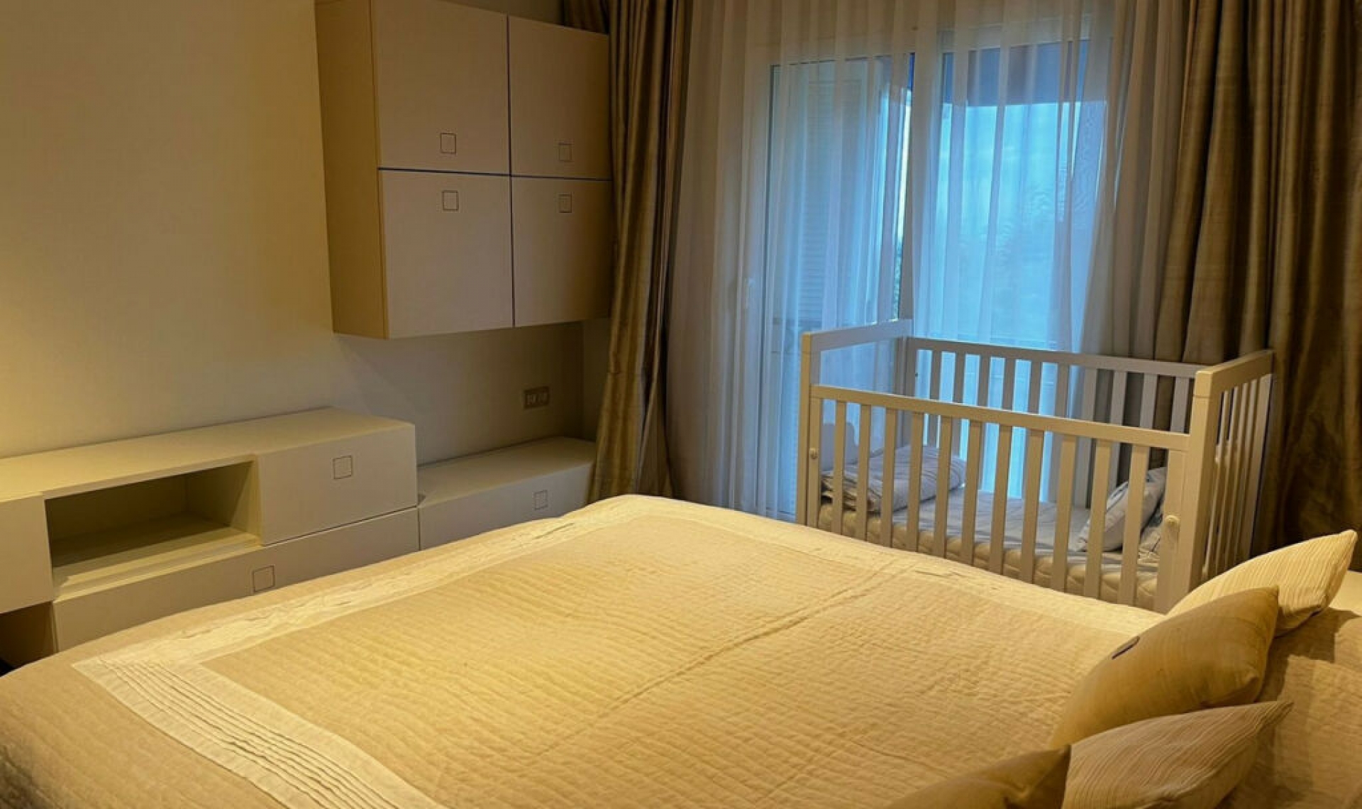 Resale - Apartment -
Puerto Banús