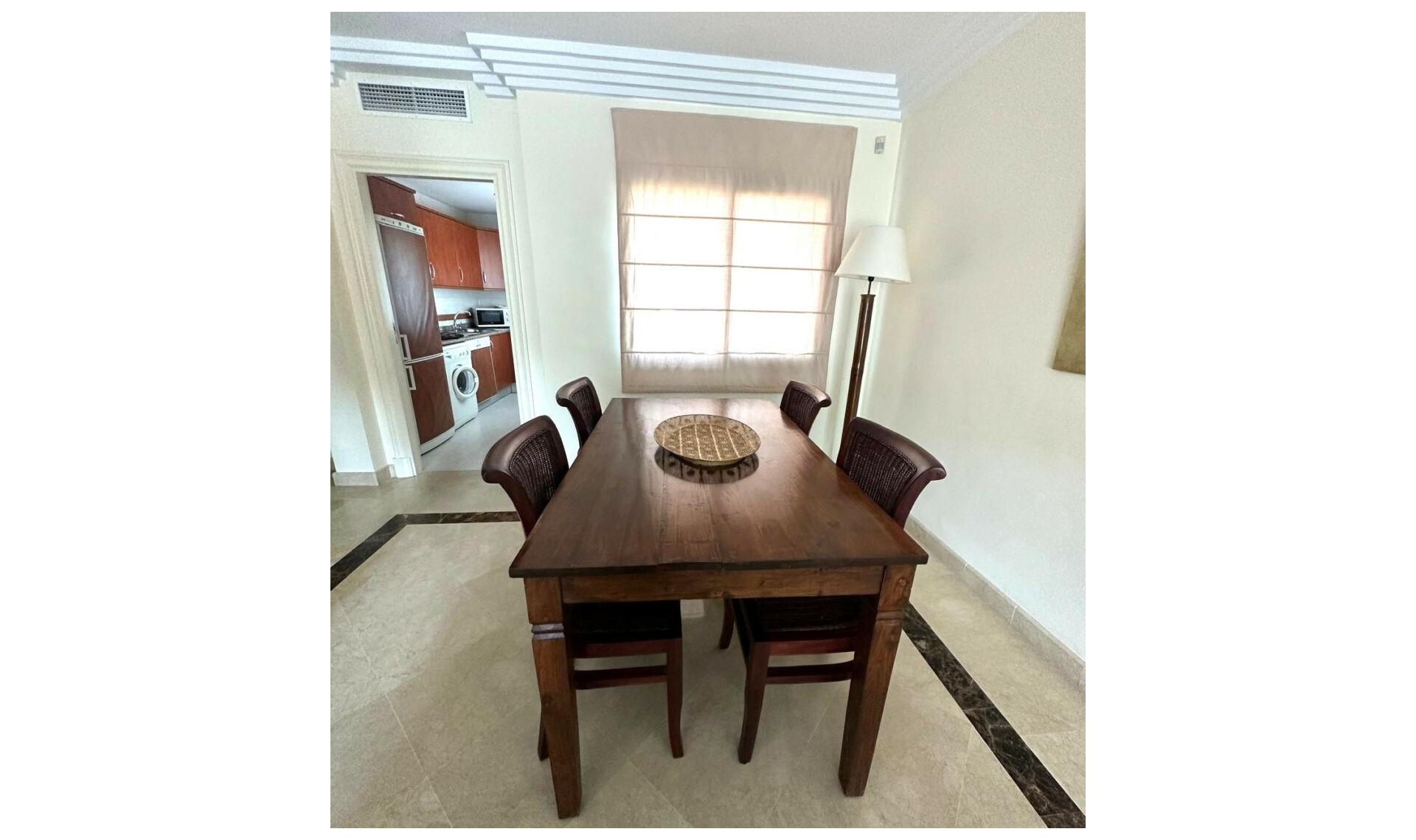 Resale - Apartment -
Puerto Banús