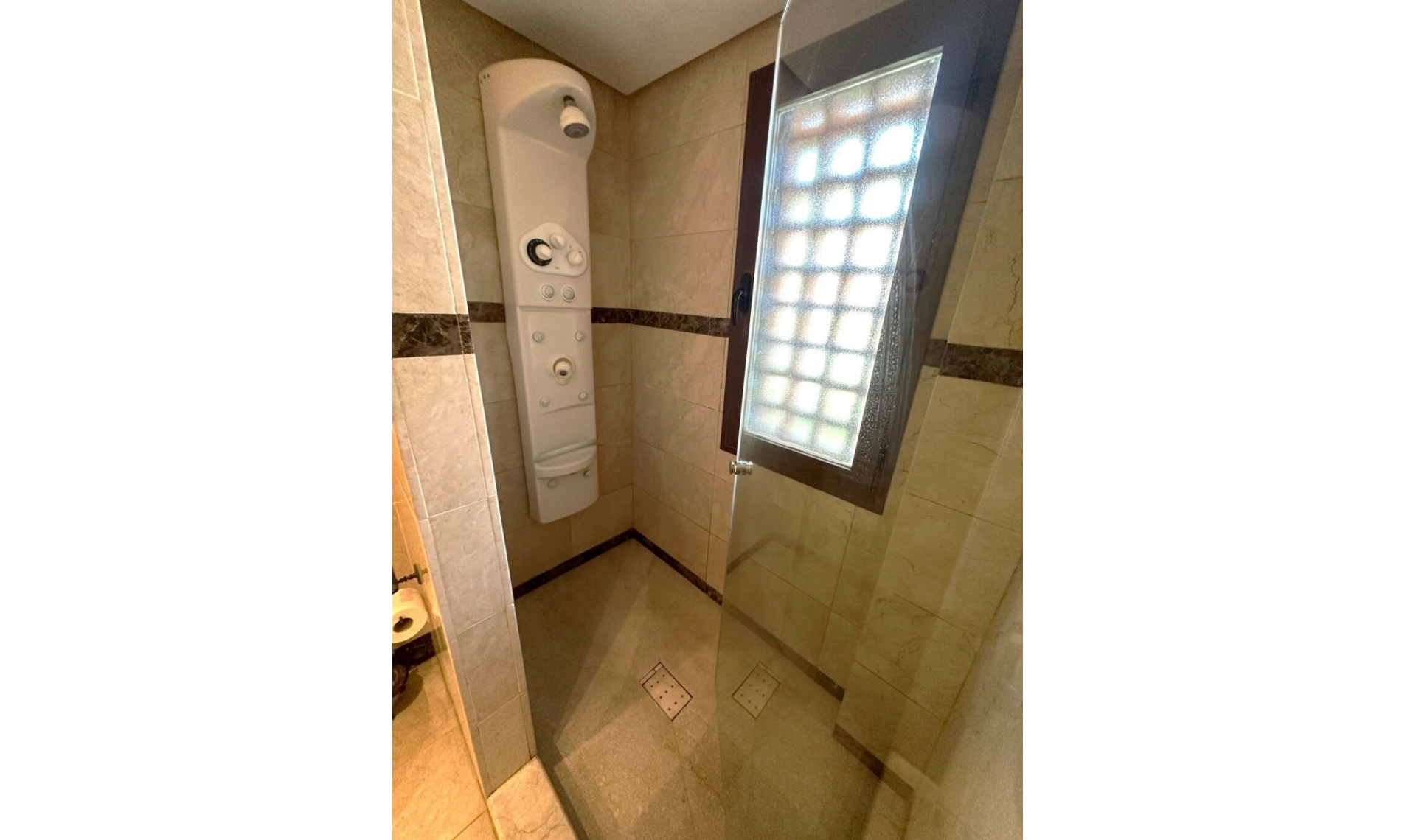 Resale - Apartment -
Puerto Banús