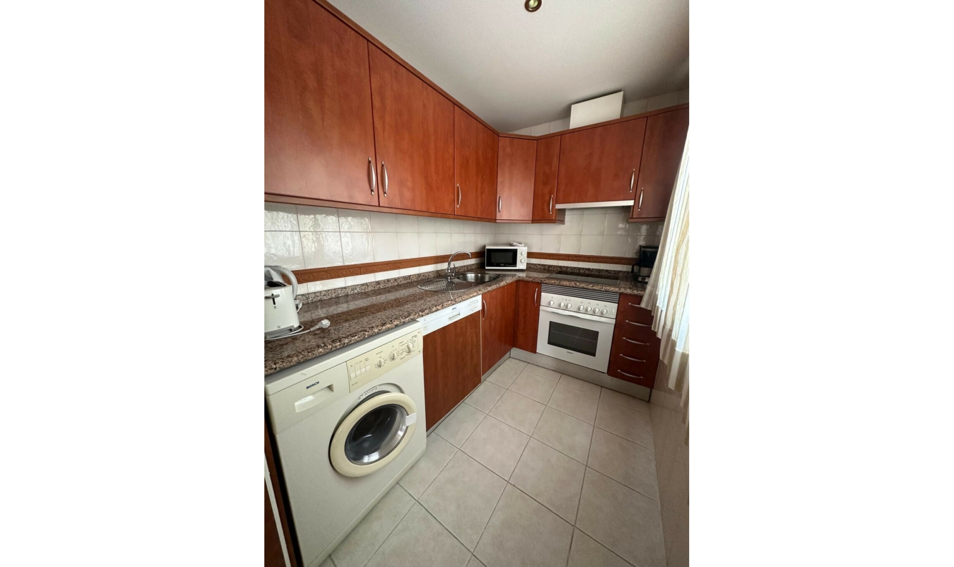 Resale - Apartment -
Puerto Banús