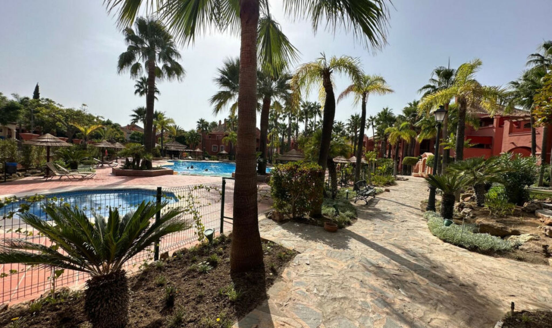 Resale - Apartment -
Puerto Banús