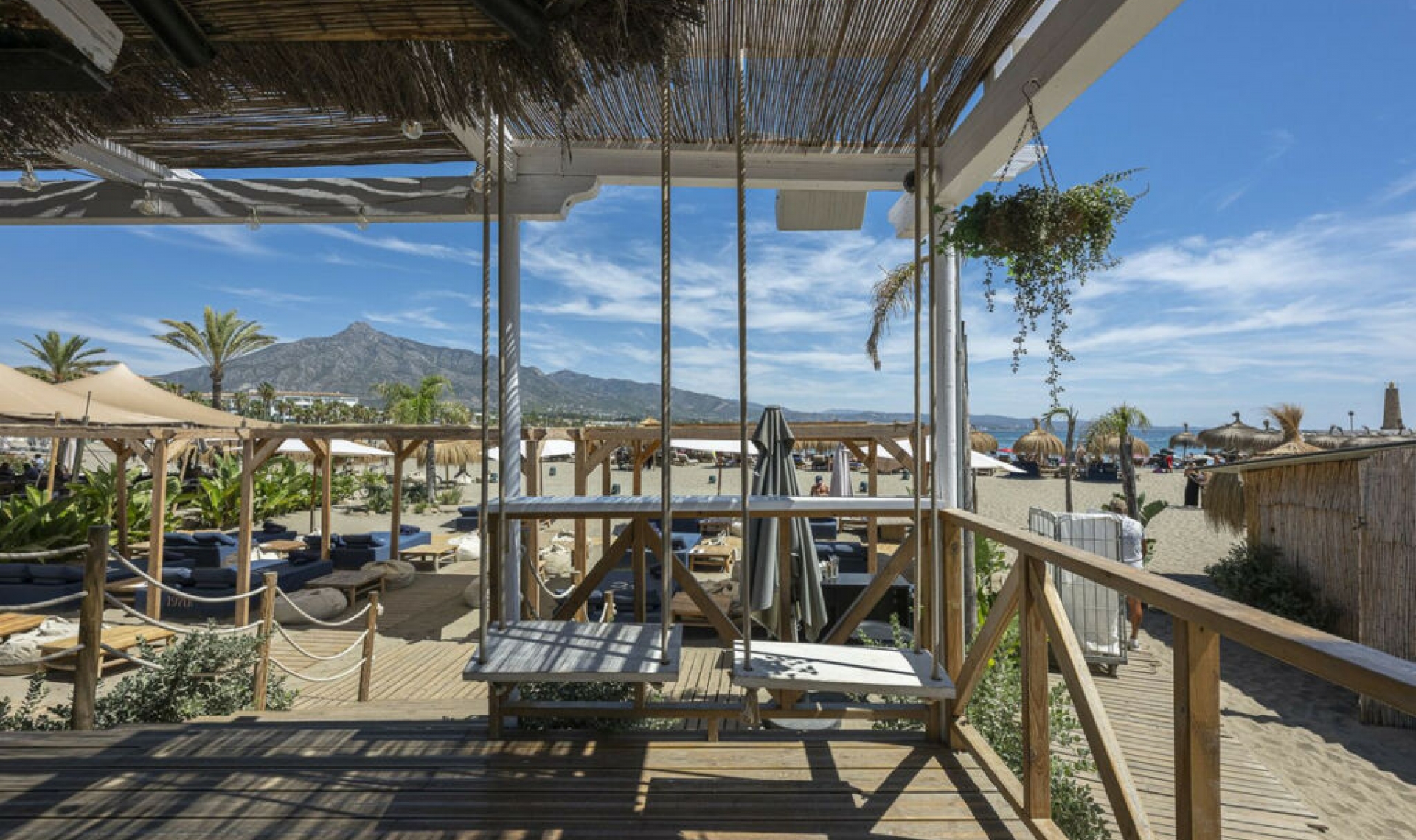 Resale - Apartment -
Puerto Banús