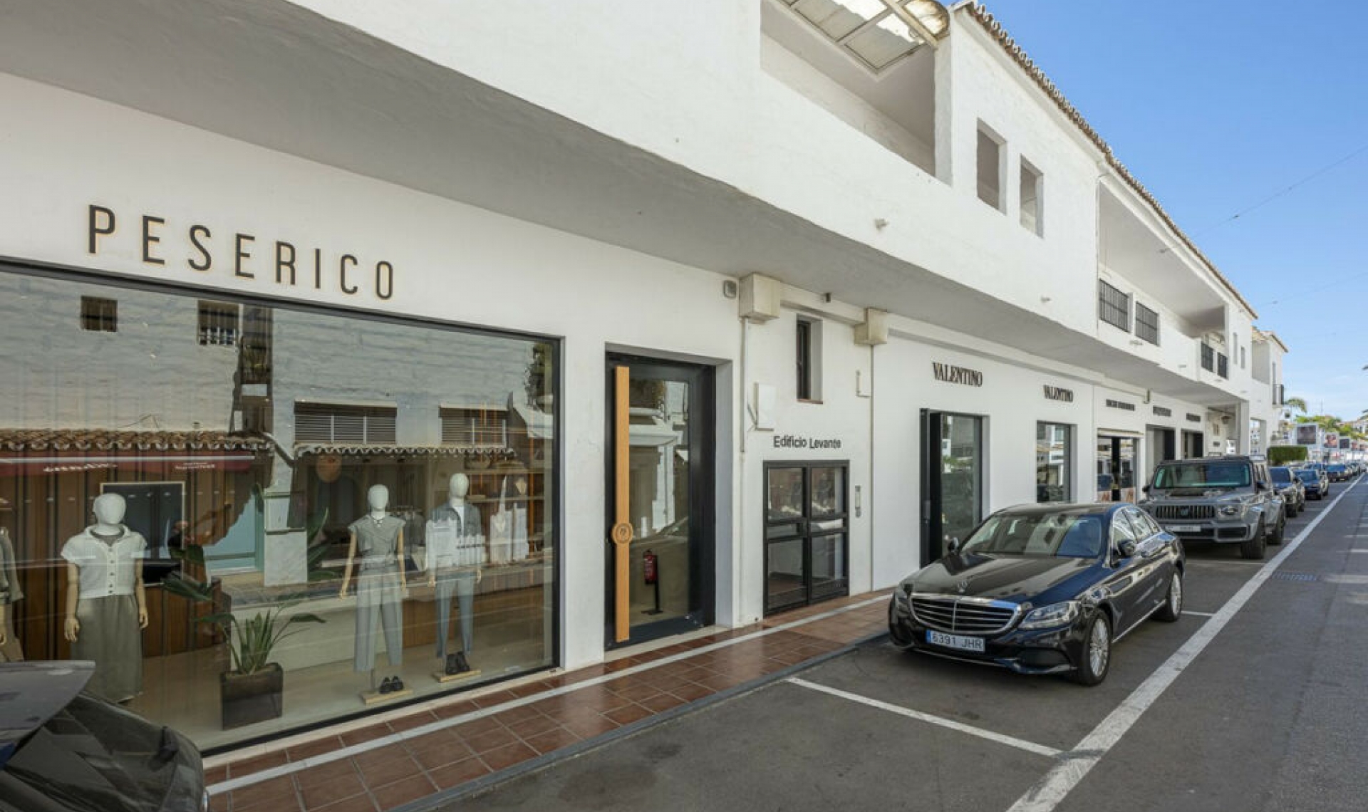 Resale - Apartment -
Puerto Banús