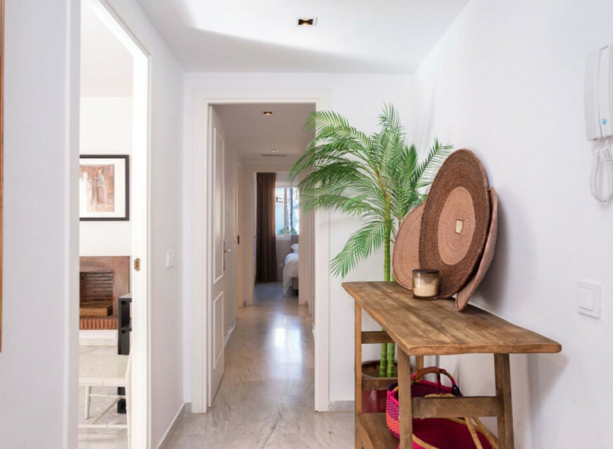 Resale - Apartment -
Puerto Banús