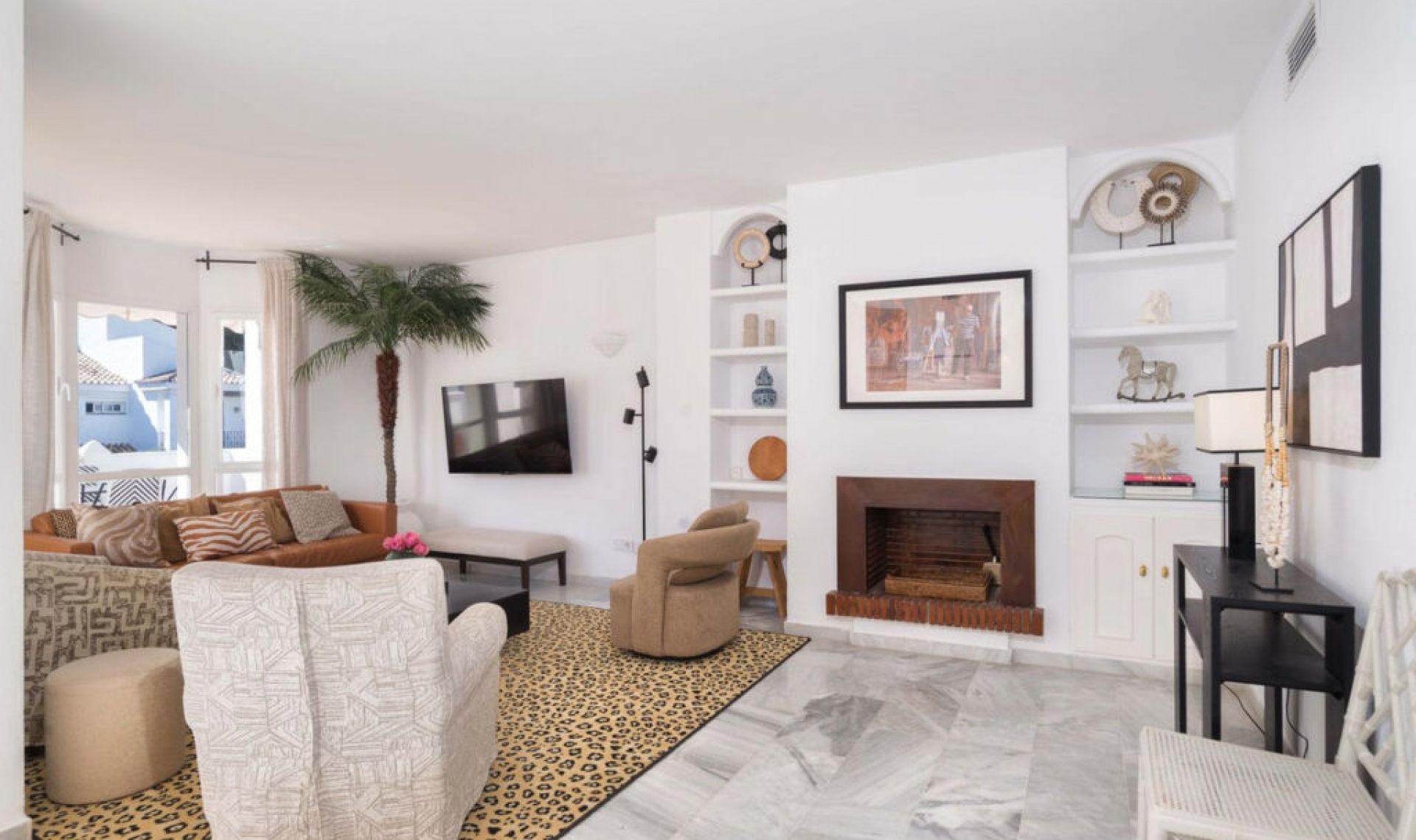 Resale - Apartment -
Puerto Banús