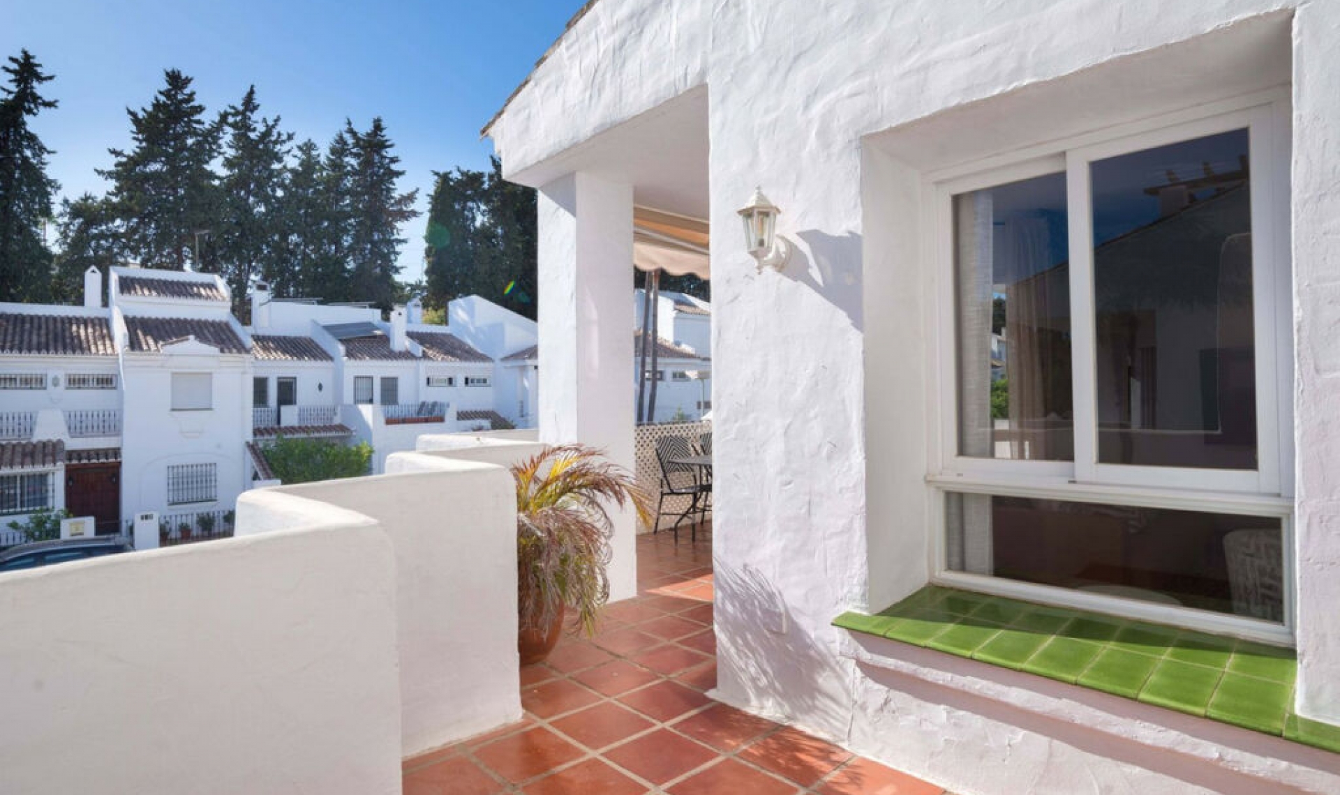 Resale - Apartment -
Puerto Banús