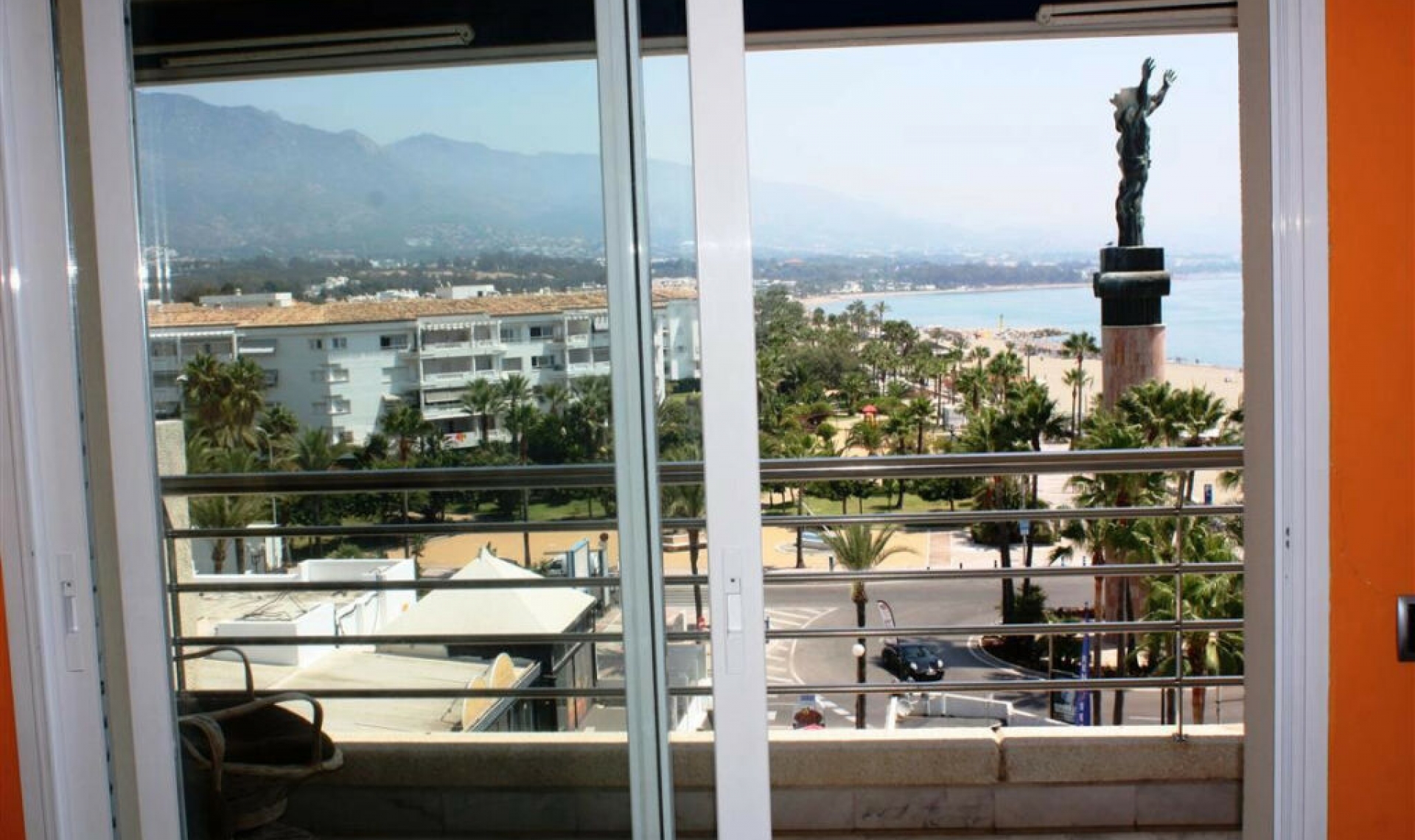 Resale - Apartment -
Puerto Banús
