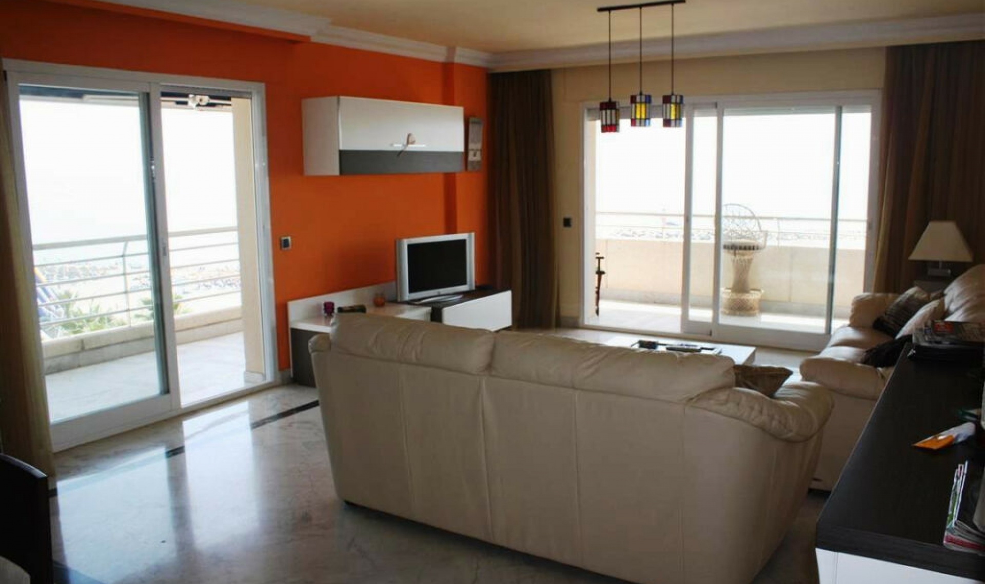 Resale - Apartment -
Puerto Banús