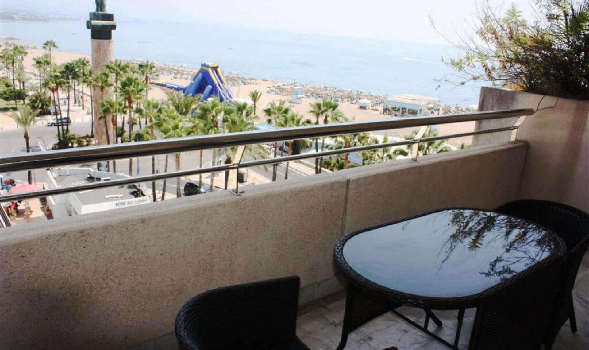 Resale - Apartment -
Puerto Banús