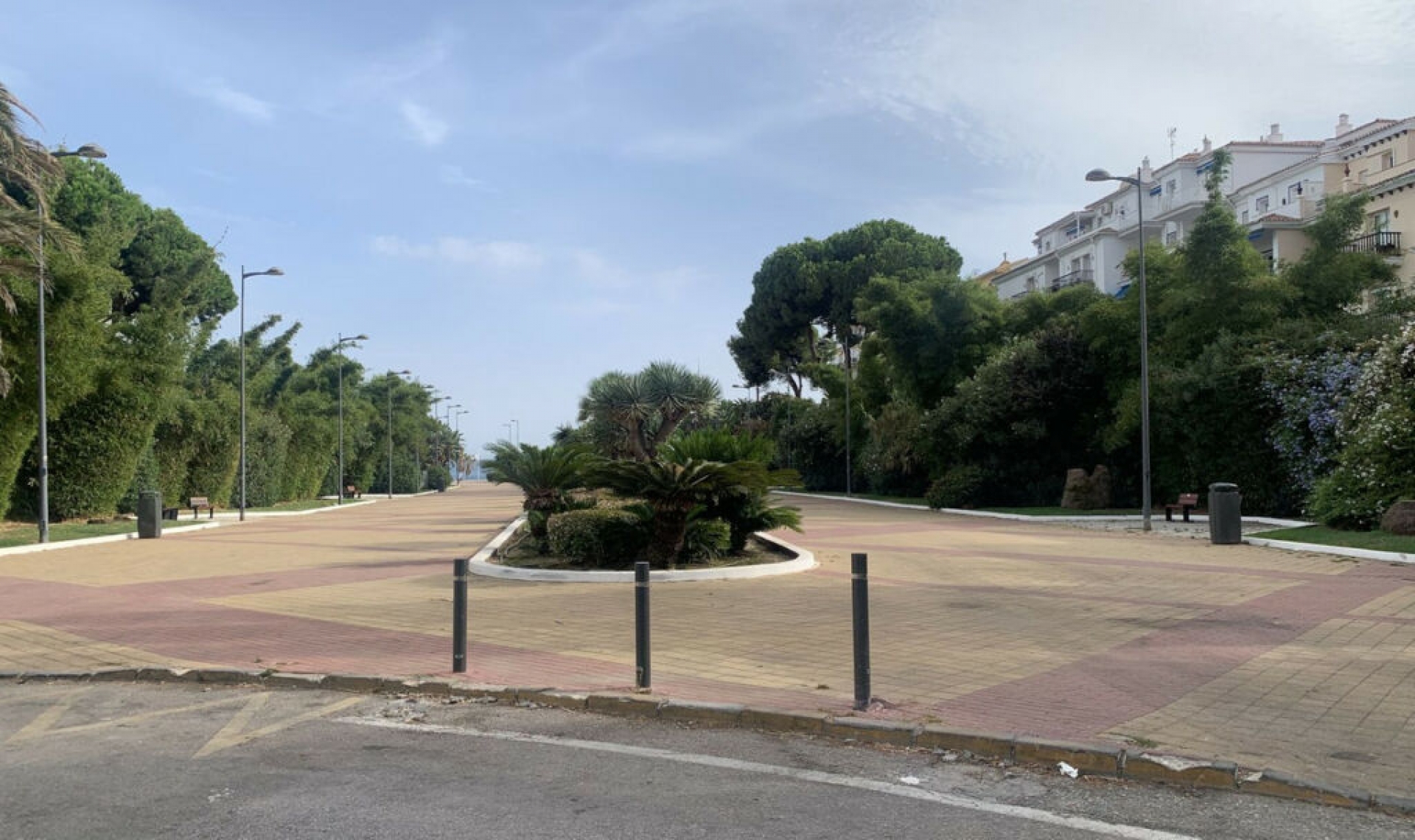 Resale - Apartment -
Puerto Banús