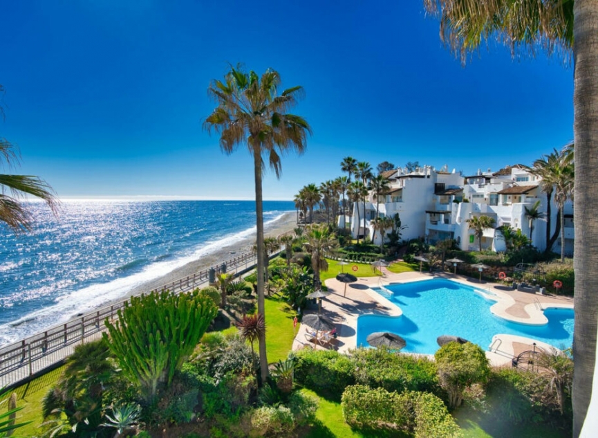 Resale - Apartment -
Puerto Banús