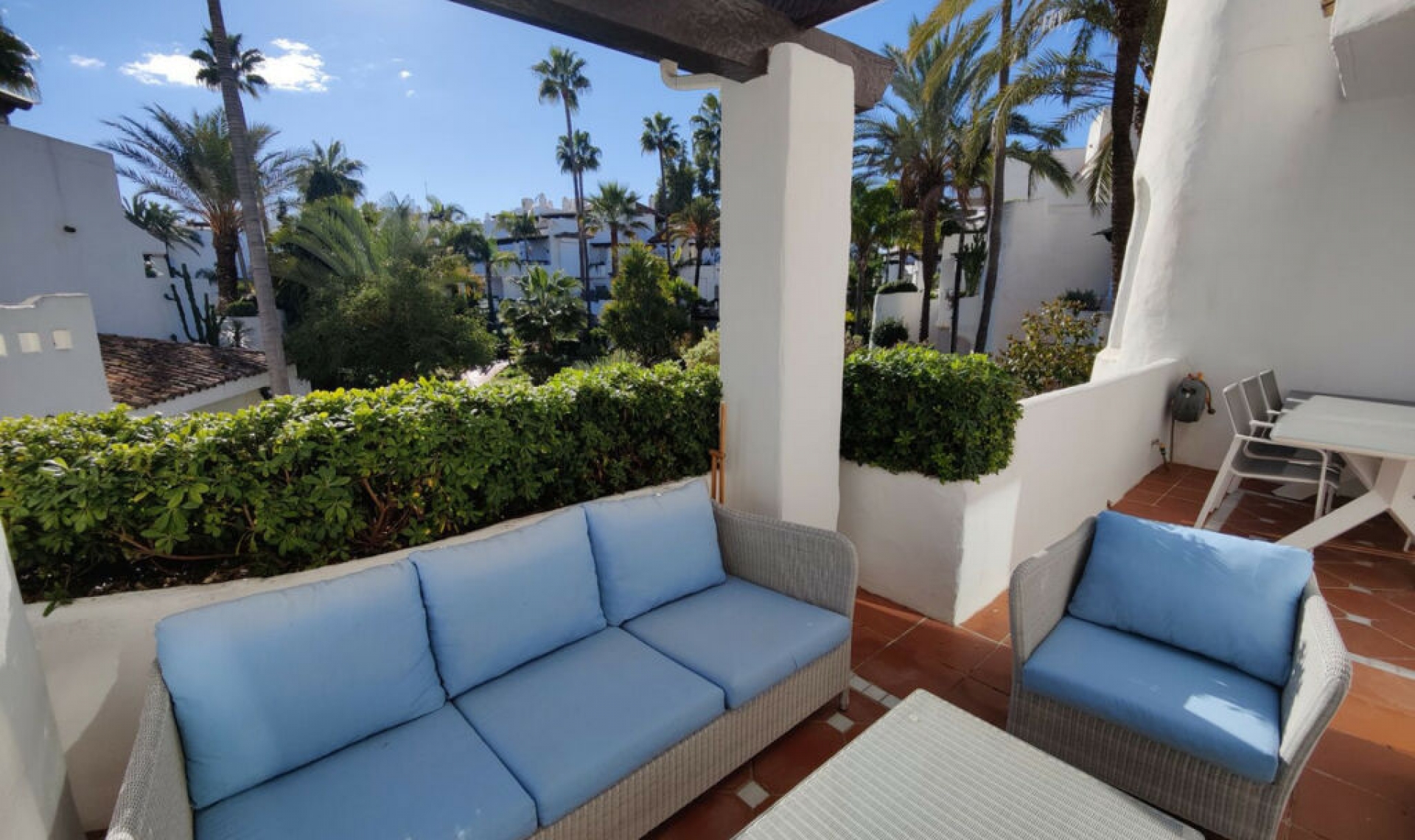 Resale - Apartment -
Puerto Banús