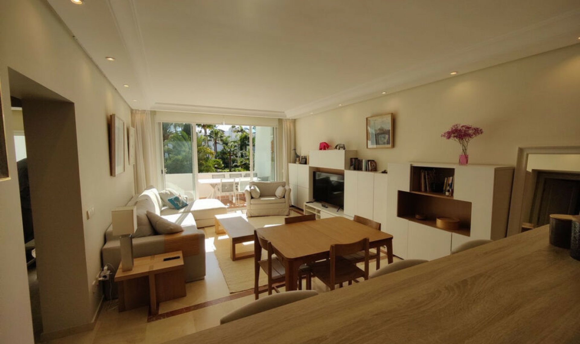 Resale - Apartment -
Puerto Banús