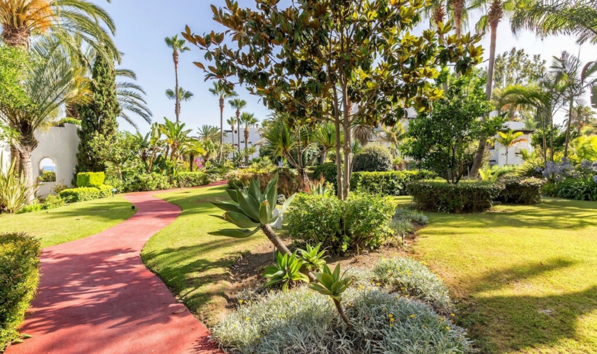 Resale - Apartment -
Puerto Banús