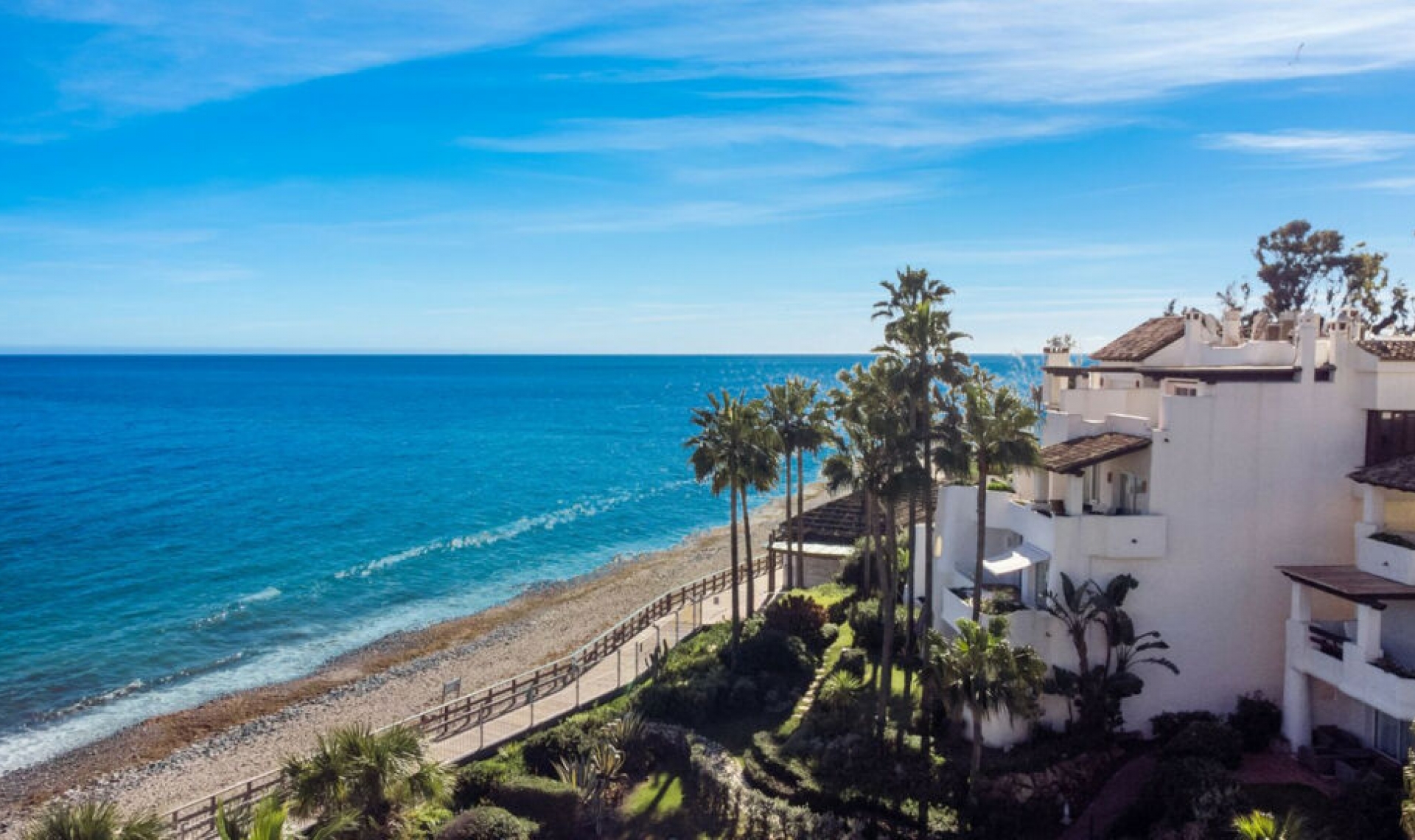 Resale - Apartment -
Puerto Banús