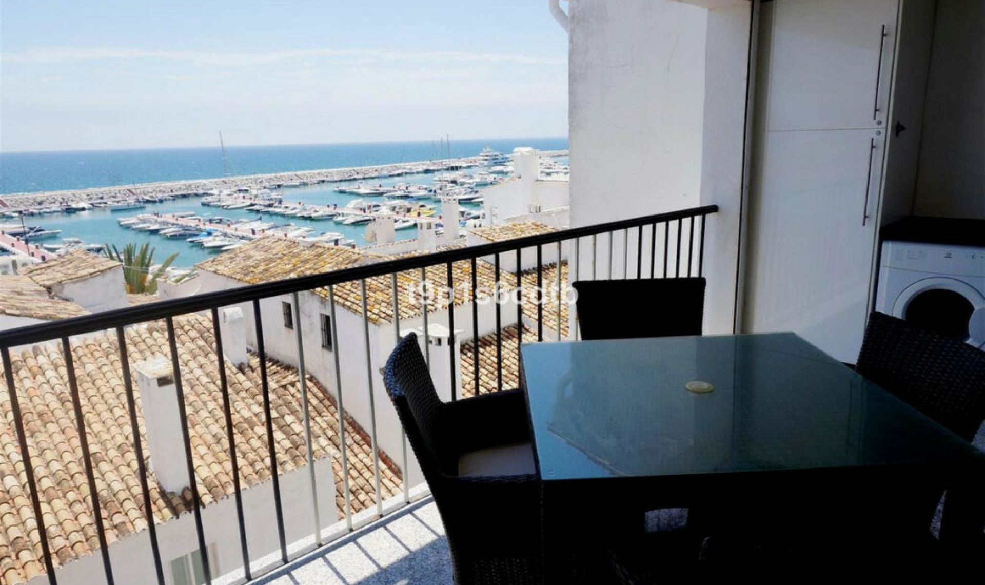 Resale - Apartment -
Puerto Banús
