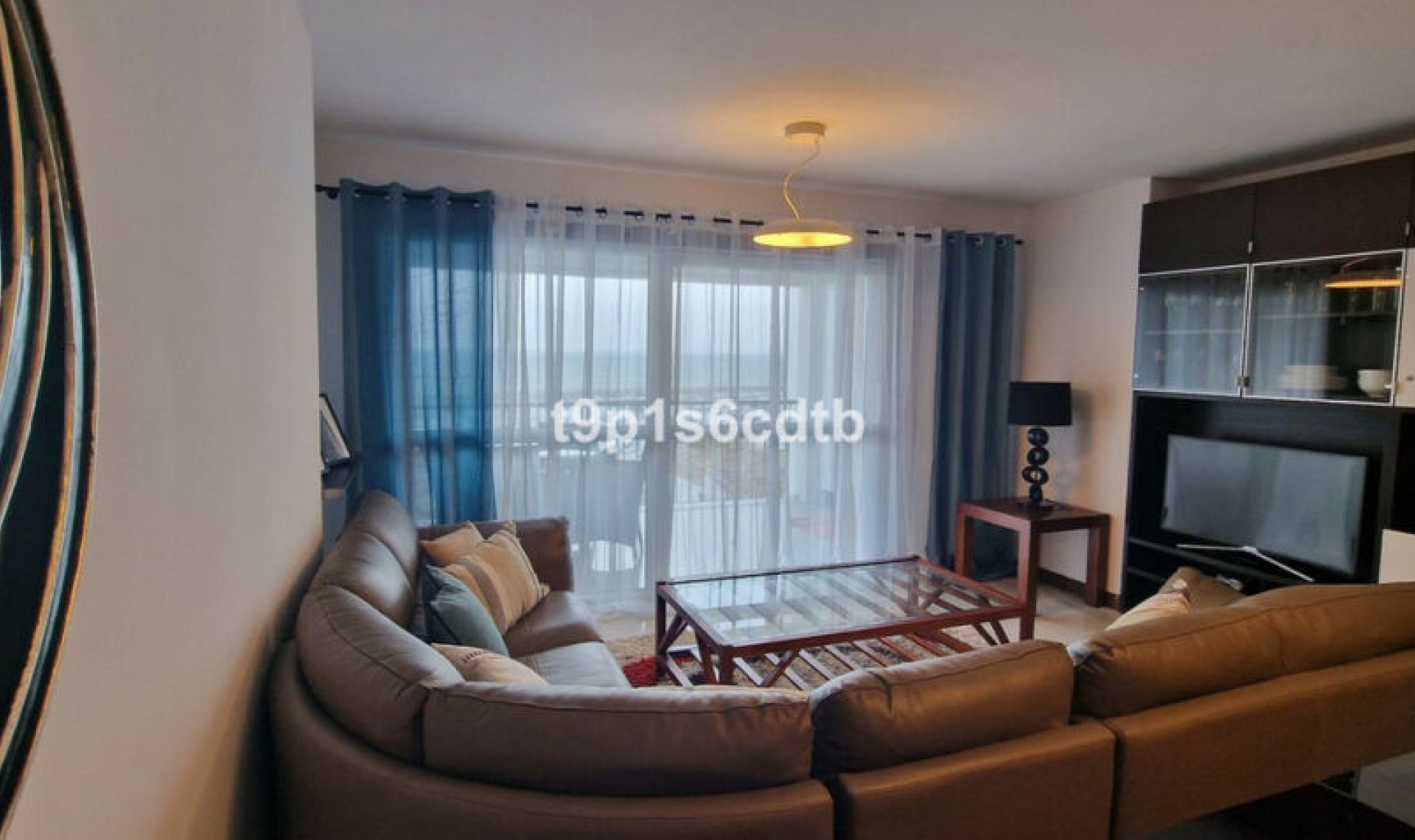 Resale - Apartment -
Puerto Banús