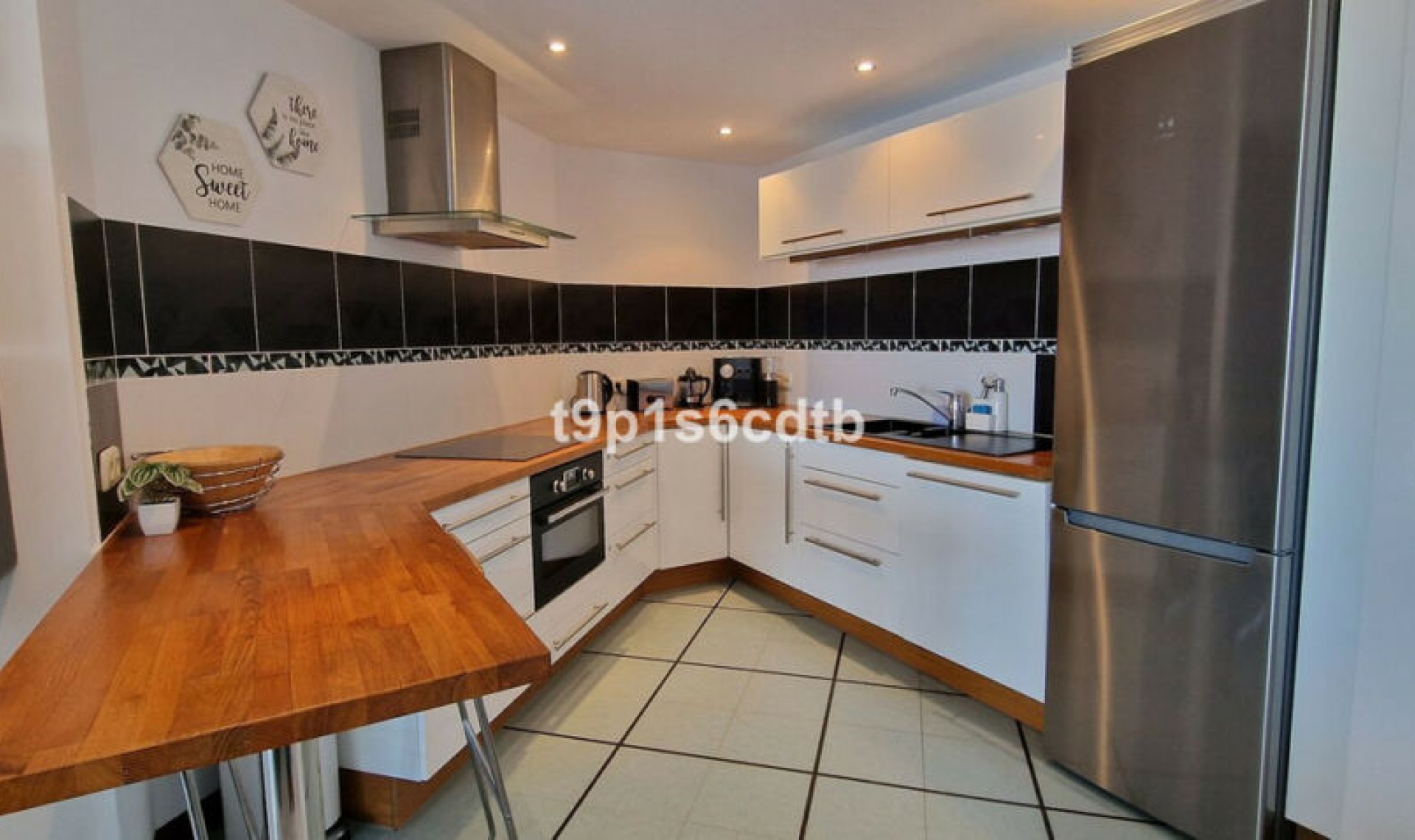 Resale - Apartment -
Puerto Banús